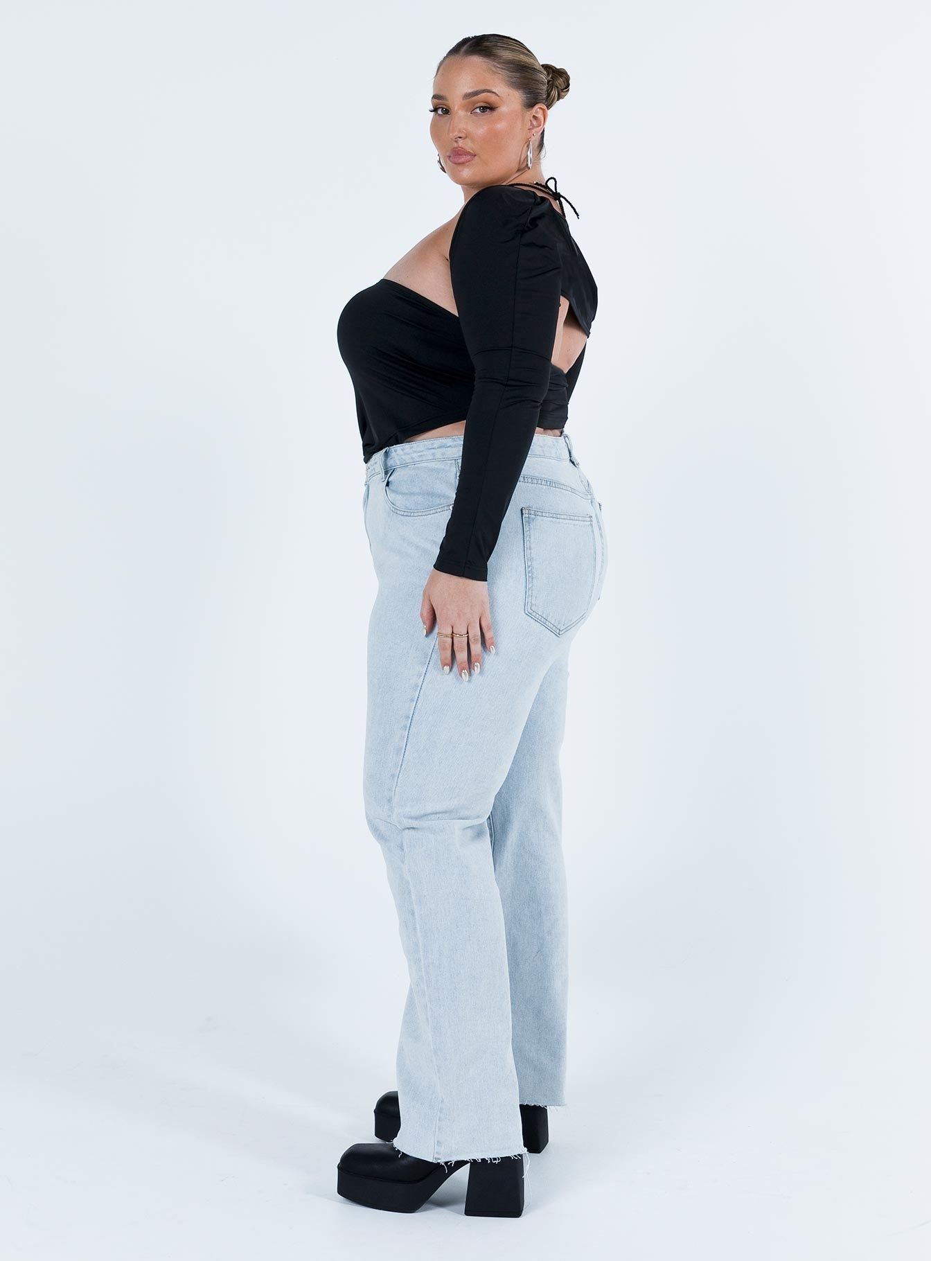 Queenstown Straight Leg Jeans Light Wash Denim Curve sold by Princess Polly product image thumbnail 4