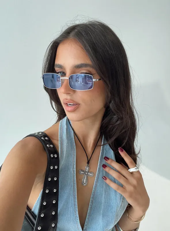 Barett Sunglasses Black sold by Princess Polly