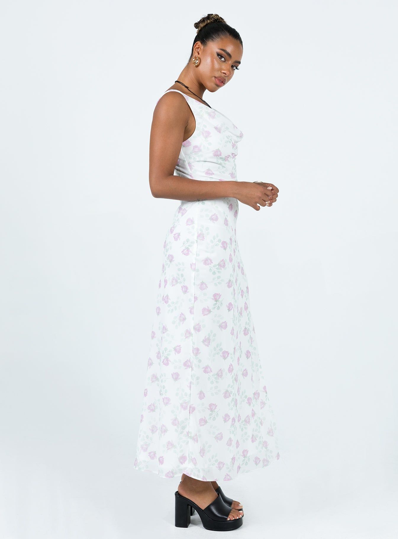 Asbyn Maxi Dress White Floral sold by Princess Polly product image thumbnail 4