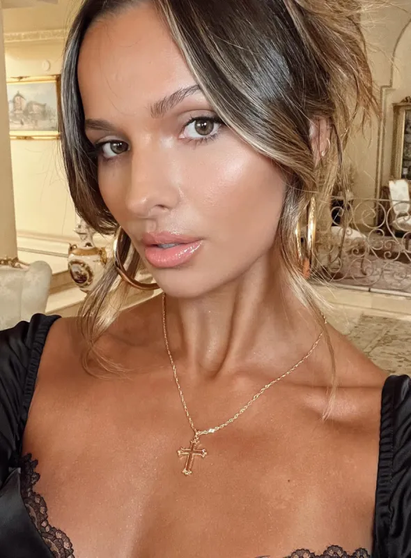 Elizondo Necklace Gold sold by Princess Polly