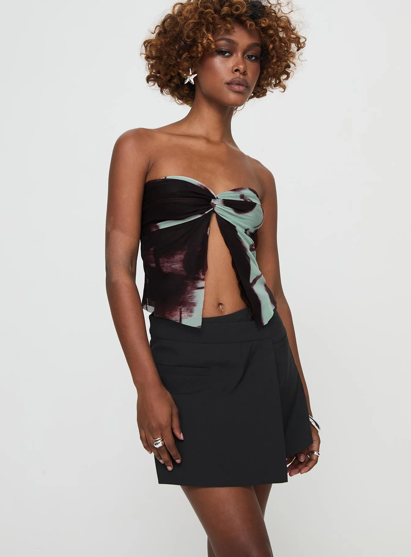 Castio Skort Black sold by Princess Polly