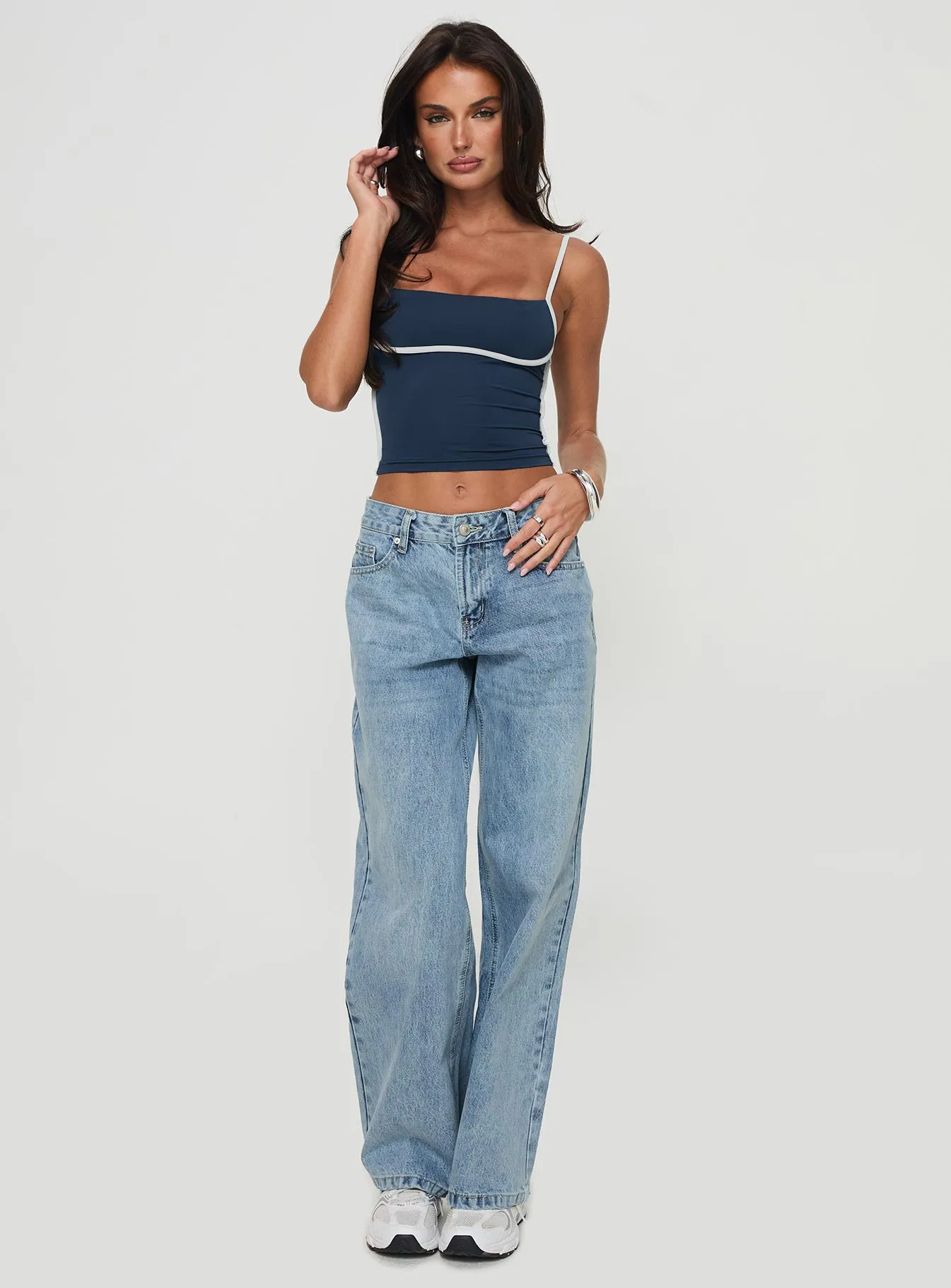 Serenitia Mid Rise Straight Leg Jeans Light Wash Tall sold by Princess Polly product image thumbnail 3