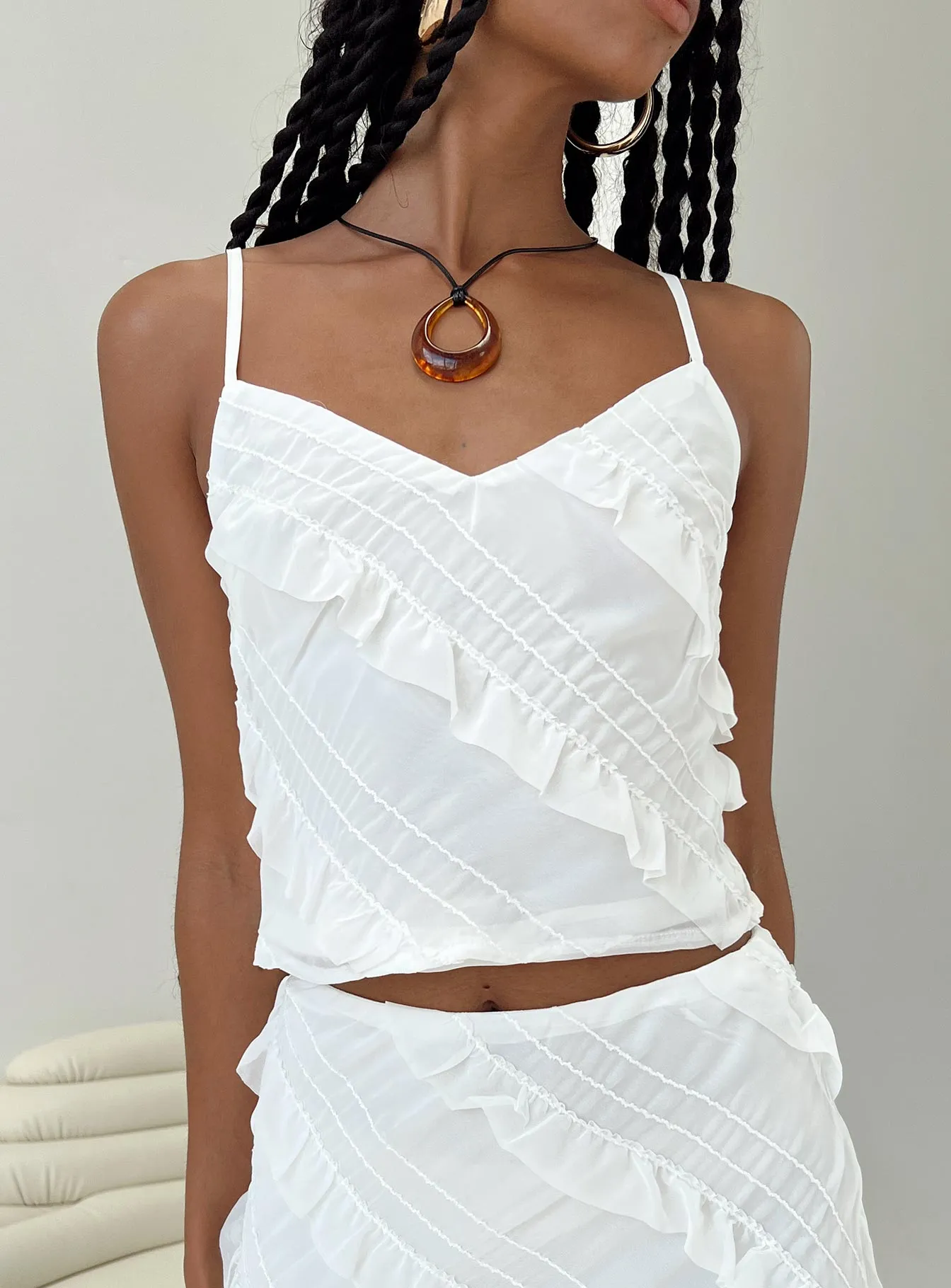 Roslyn Top White sold by Princess Polly