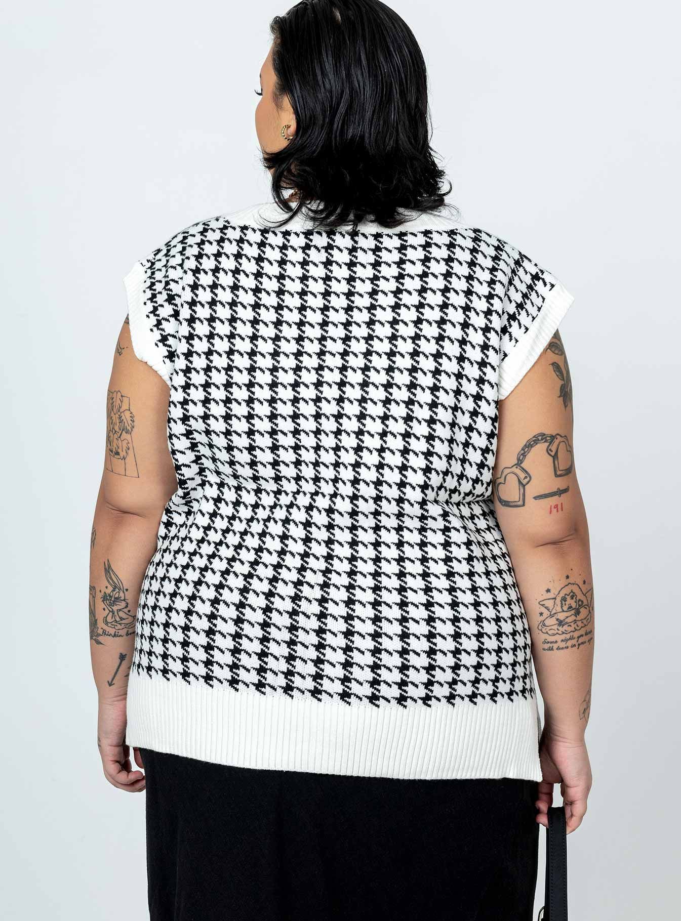 Ashton Sweater Vest White Curve sold by Princess Polly product image thumbnail 5