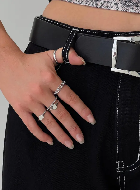 Spade Ring Set Silver sold by Princess Polly