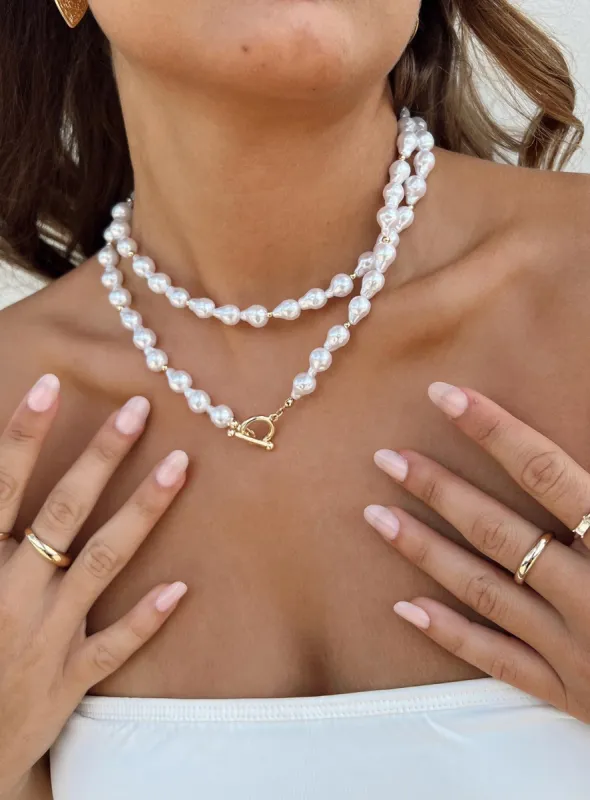 Nicolo Necklace Pearl sold by Princess Polly