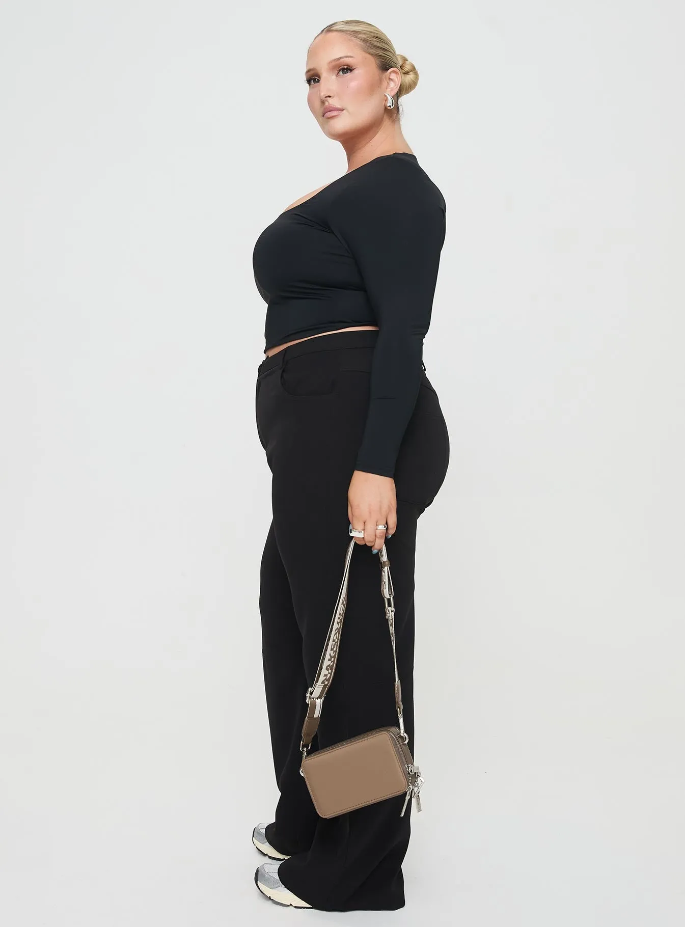 Lulu Pants Black Curve sold by Princess Polly product image thumbnail 4