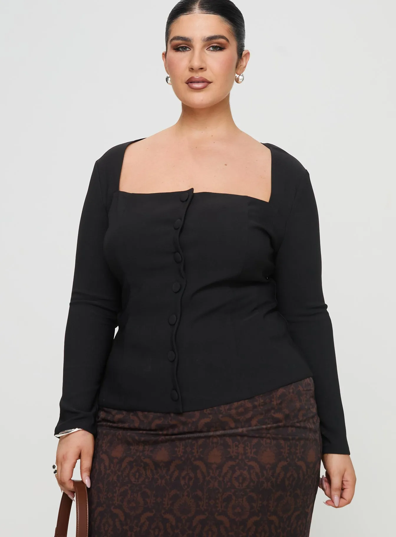 Gaskin Long Sleeve Top Black Curve sold by Princess Polly product image thumbnail 2