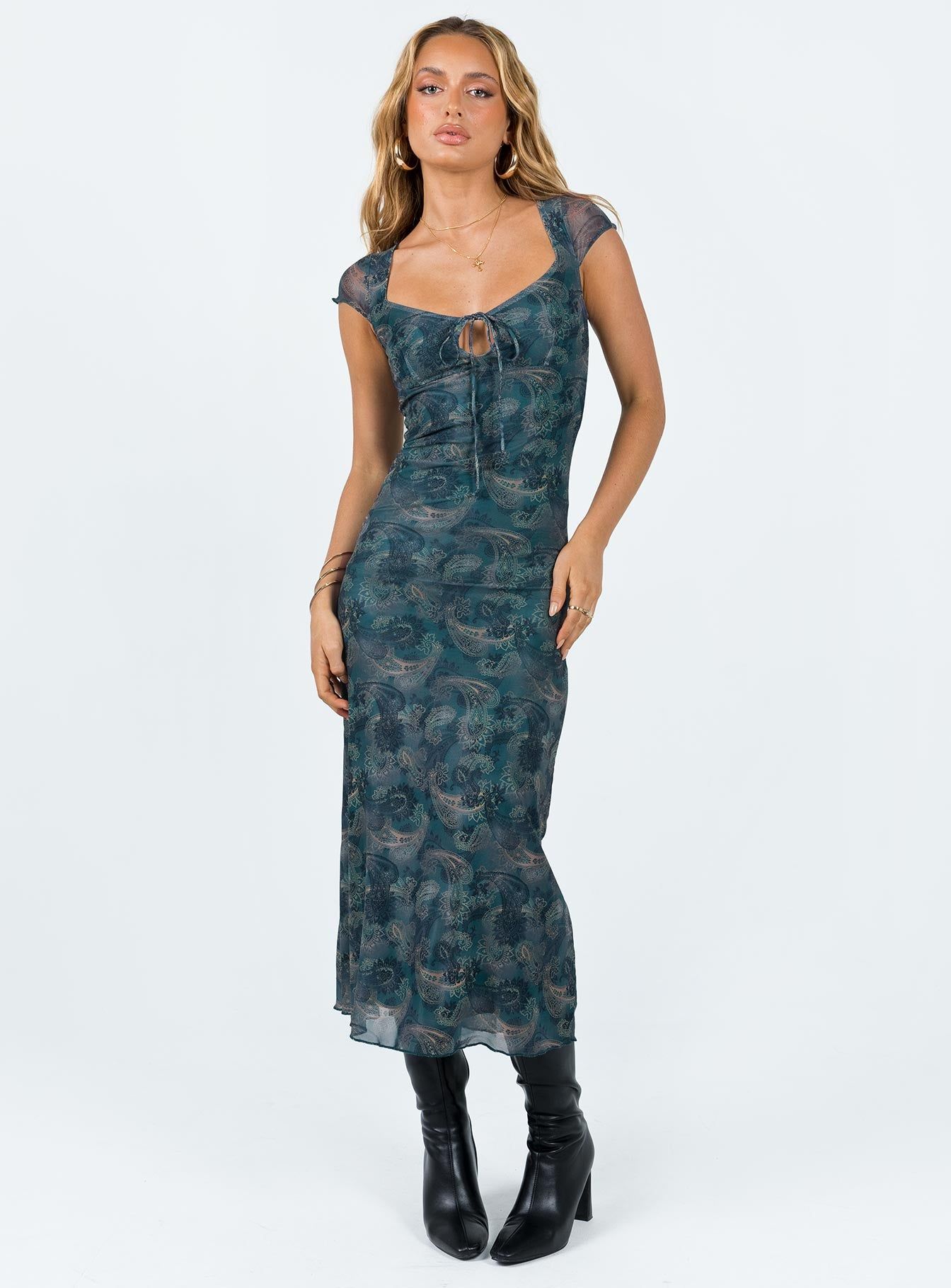 Motel Lunama Dress Tonal Blue Paisley sold by Princess Polly product image thumbnail 2