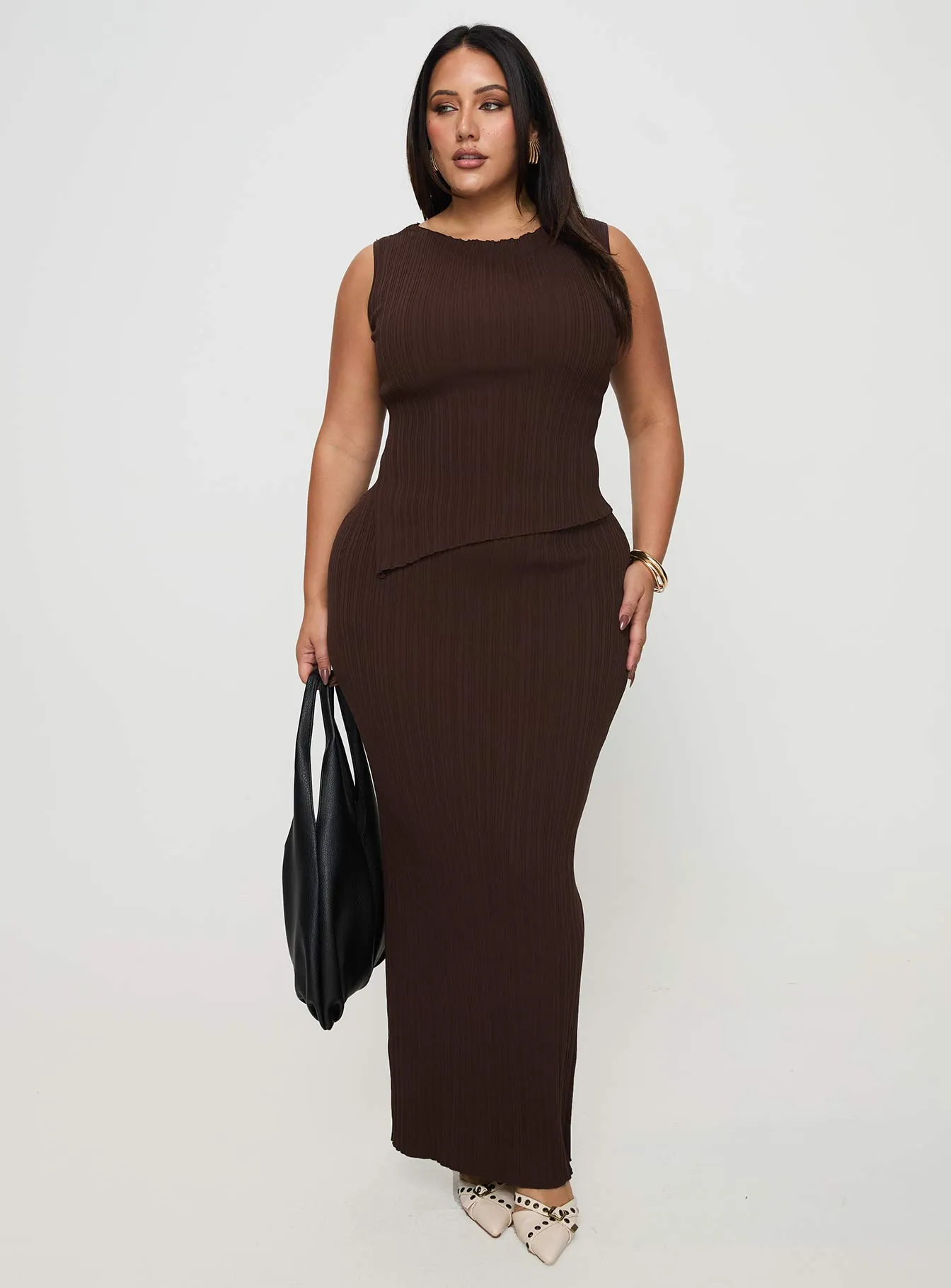 Basile Set Chocolate Curve sold by Princess Polly product image thumbnail 3