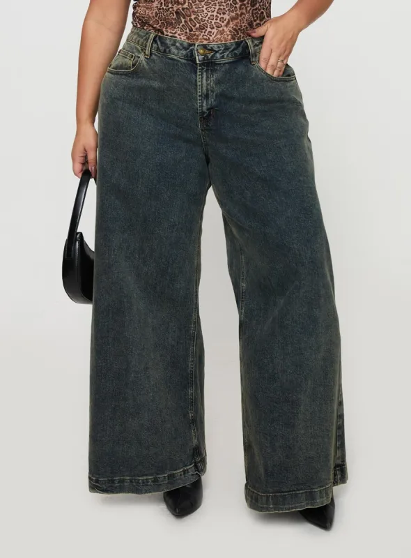 Ziggie Low Rise Ultra Baggy Jeans Antique Wash Curve sold by Princess Polly