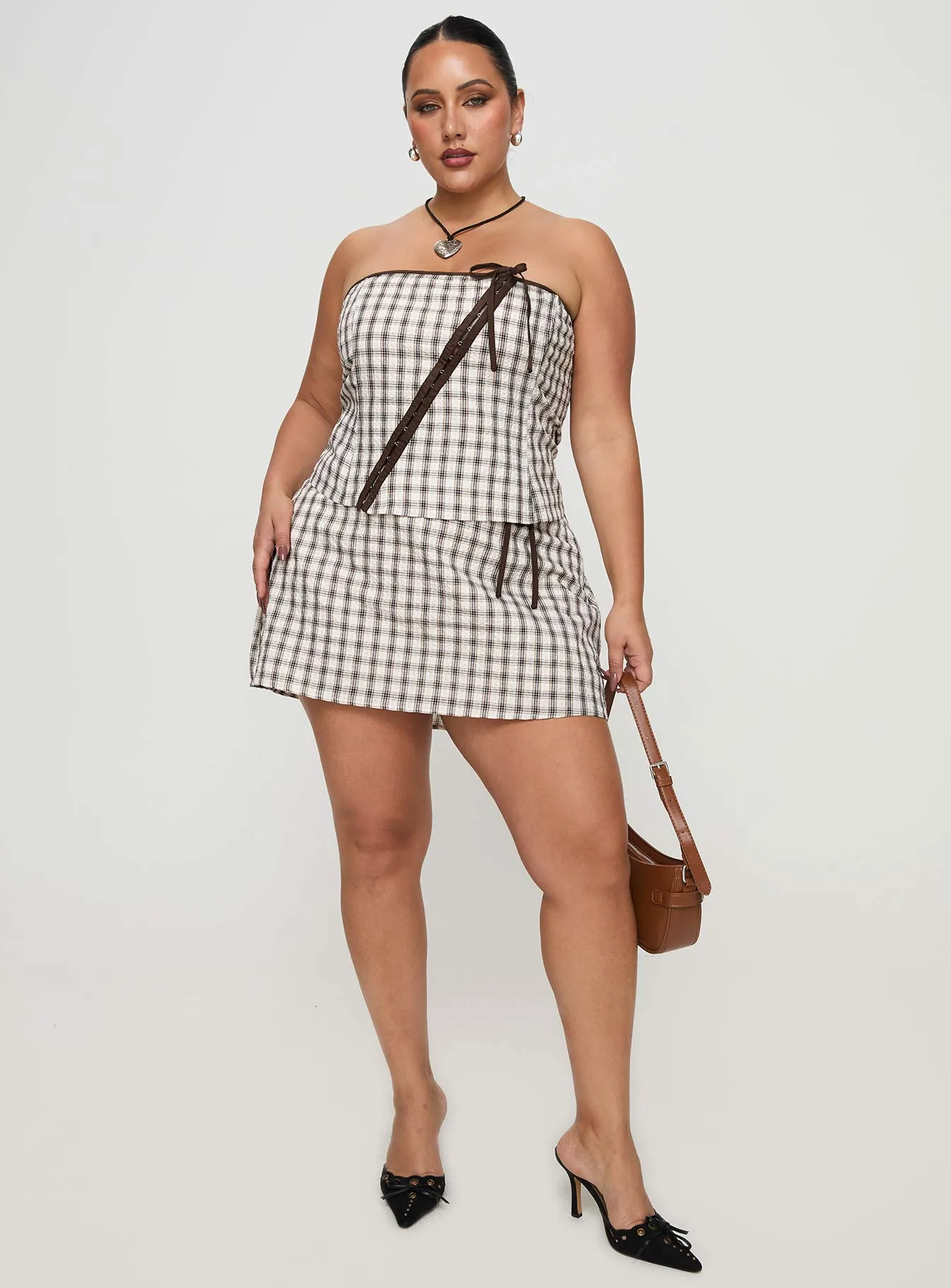 Korren Low Rise Skort Plaid Curve sold by Princess Polly product image thumbnail 3