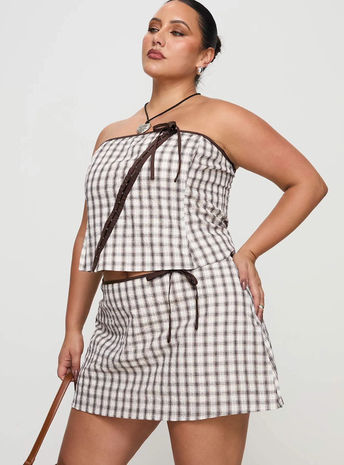 Korren Low Rise Skort Plaid Curve sold by Princess Polly product image thumbnail 4