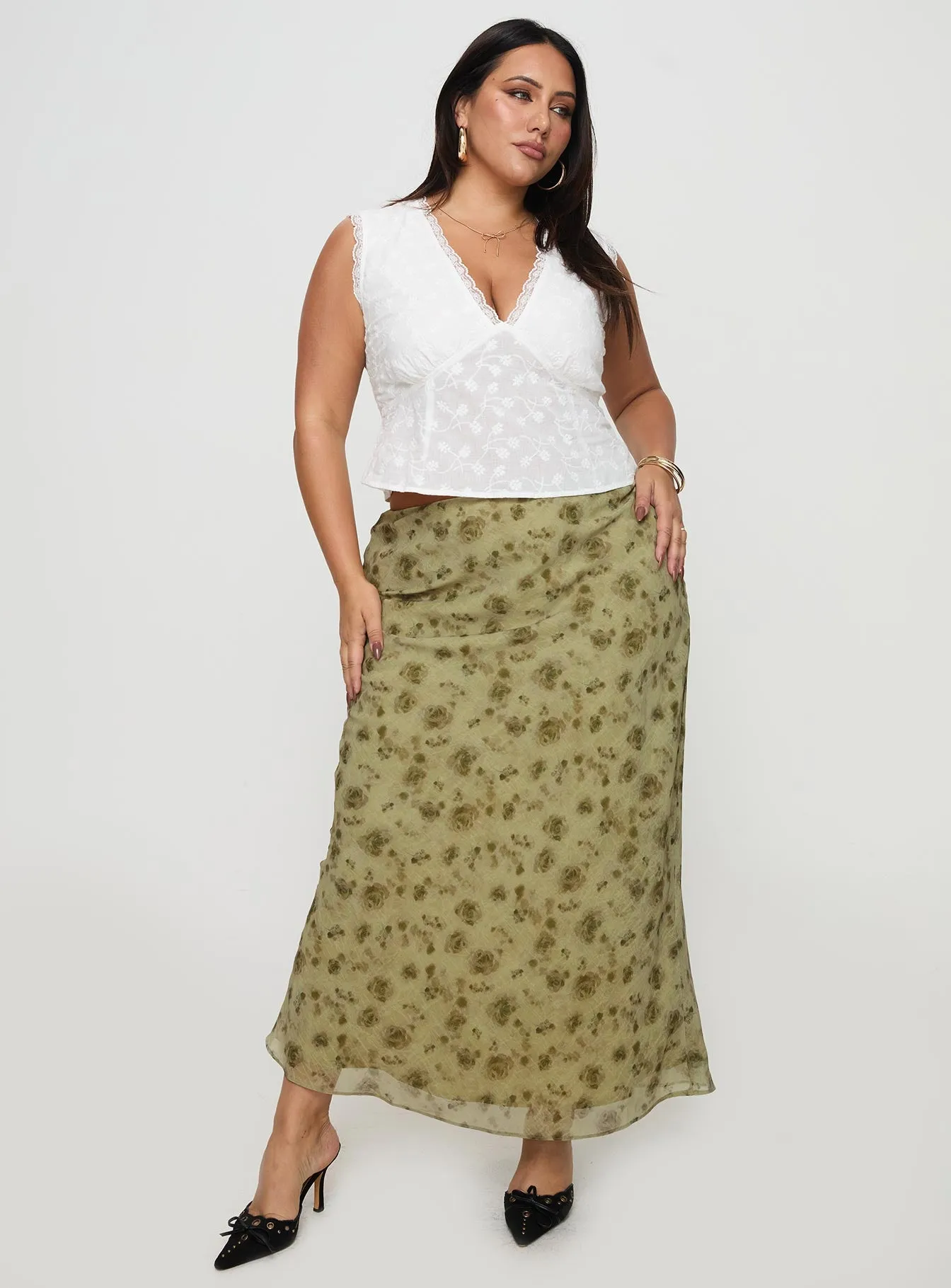 Piazia Maxi Skirt Green Curve sold by Princess Polly product image thumbnail 2