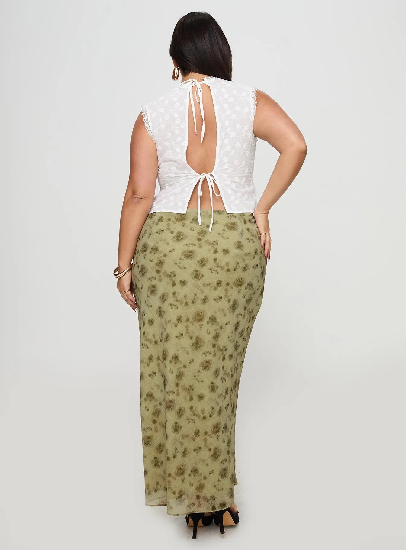 Piazia Maxi Skirt Green Curve sold by Princess Polly product image thumbnail 5