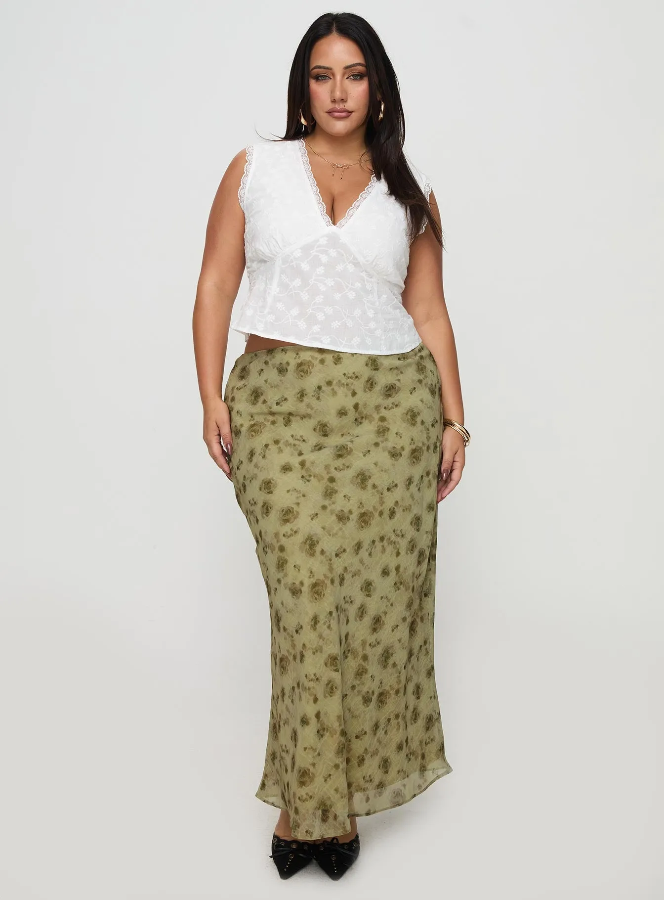 Piazia Maxi Skirt Green Curve sold by Princess Polly product image thumbnail 3