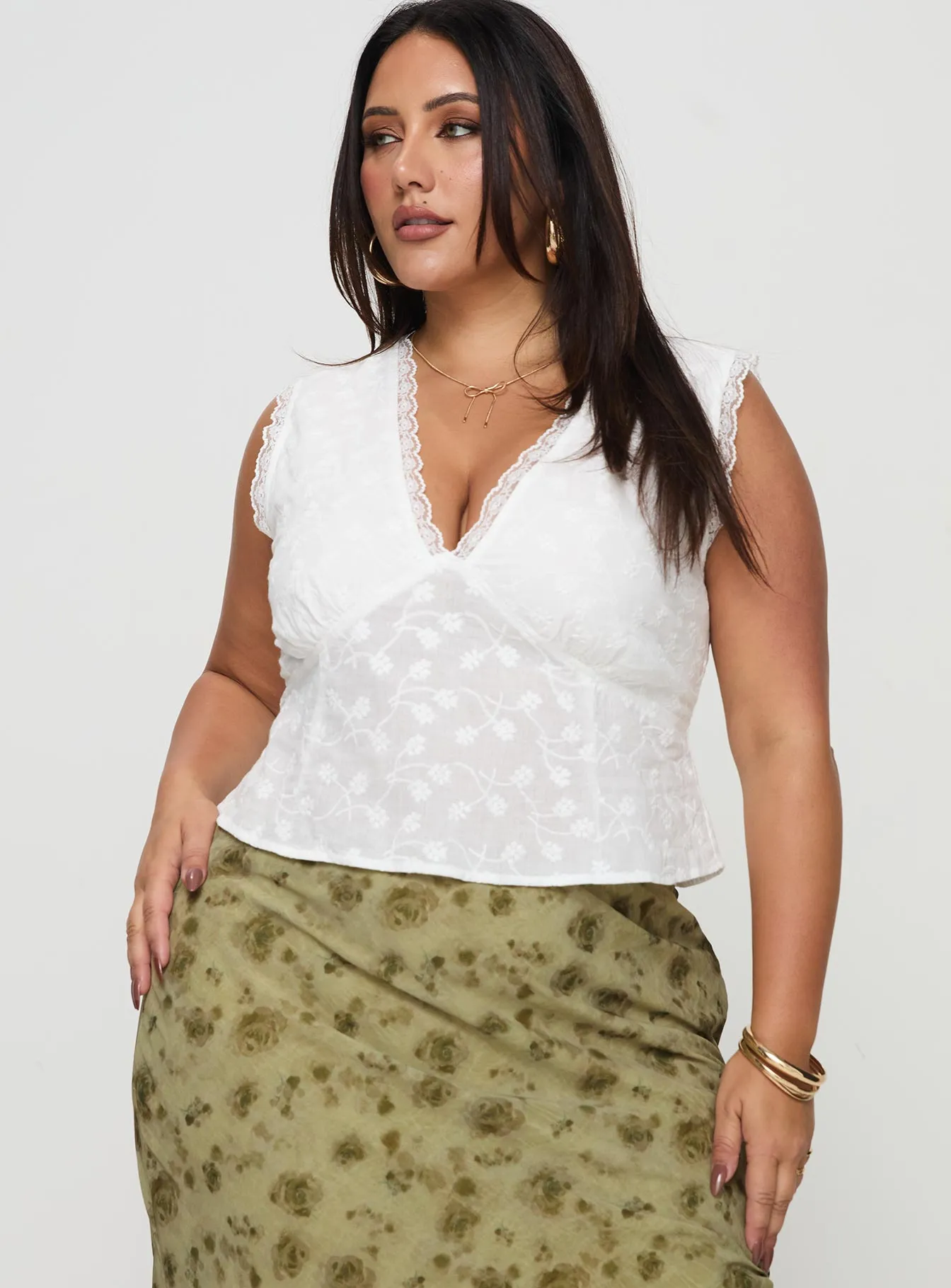 Gimmie Top White Curve sold by Princess Polly product image thumbnail 2