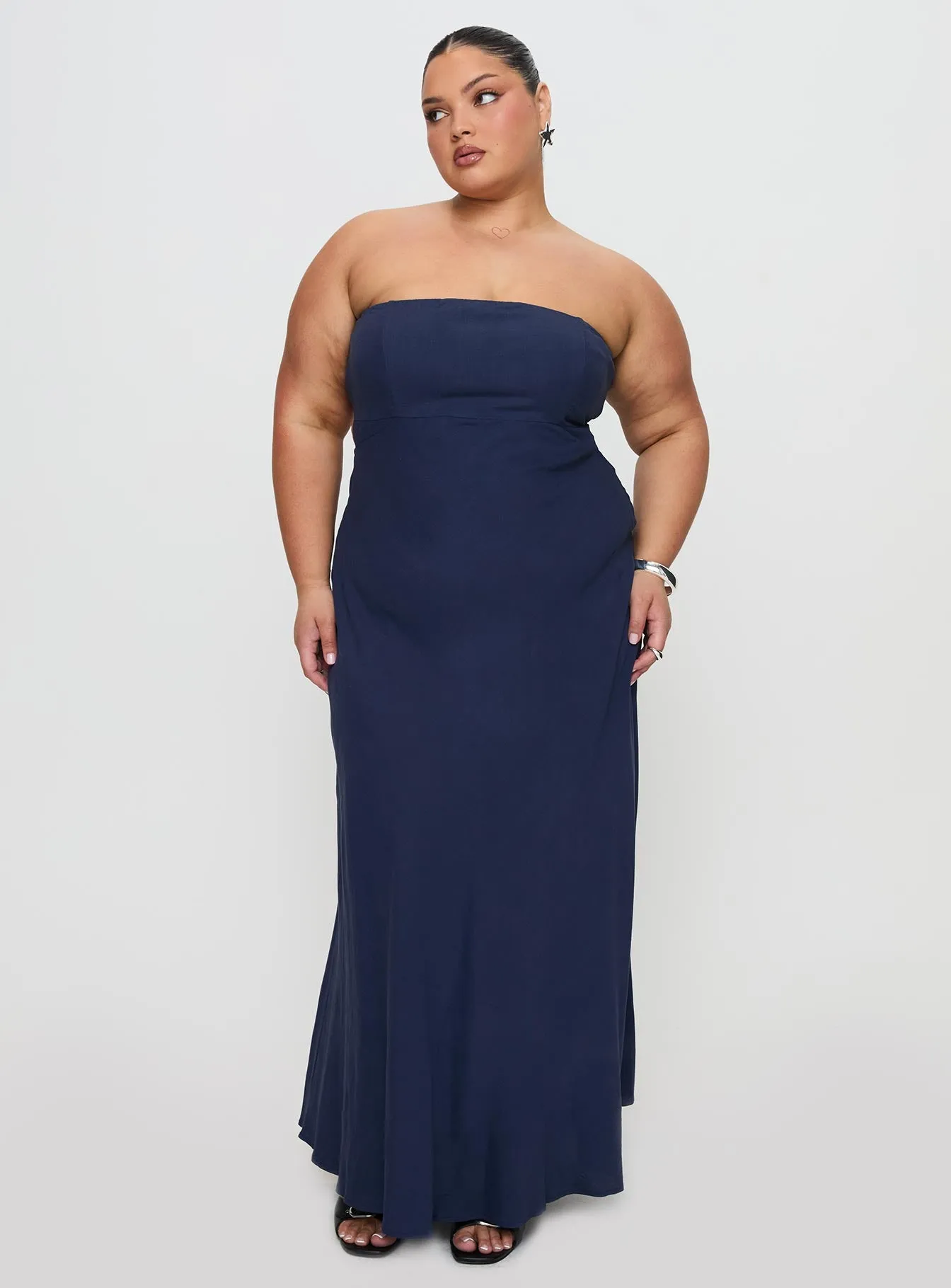 Yahir Strapless Maxi Dress Navy Curve sold by Princess Polly product image thumbnail 2
