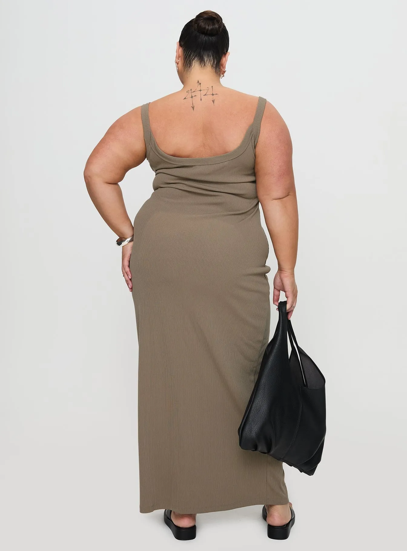 Montwood Maxi Dress Sage Curve sold by Princess Polly product image thumbnail 5