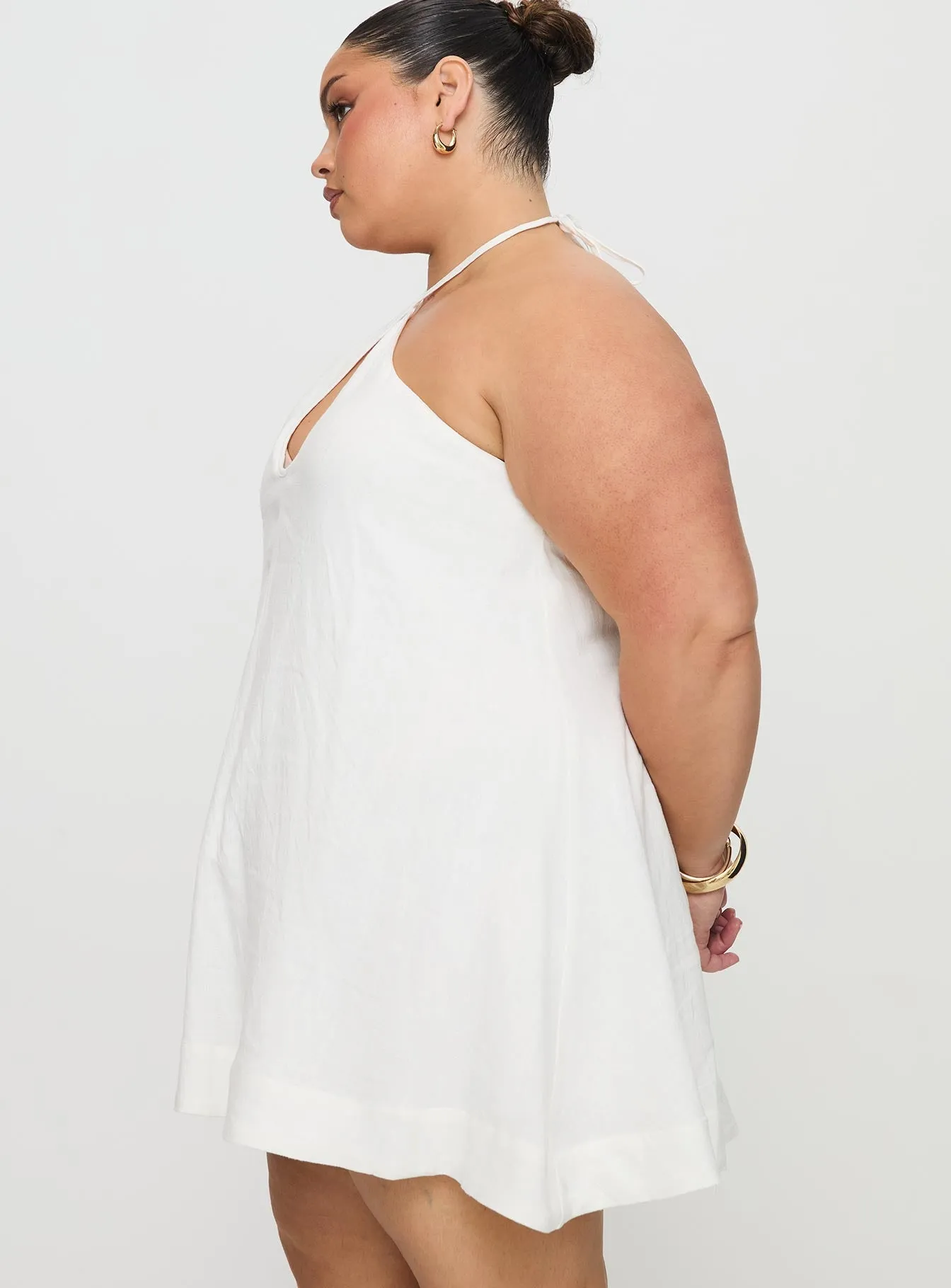 Thomasina Linen Halter Dress White Curve sold by Princess Polly product image thumbnail 4