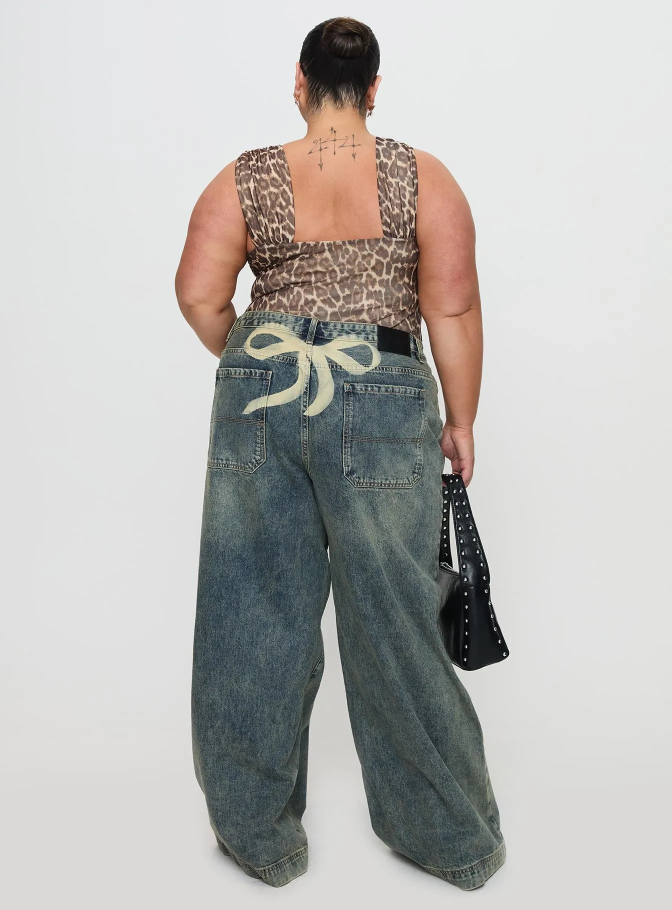 Ribbon Stamp Low Rise Wide Leg Jeans Antique Wash Curve sold by Princess Polly product image thumbnail 5