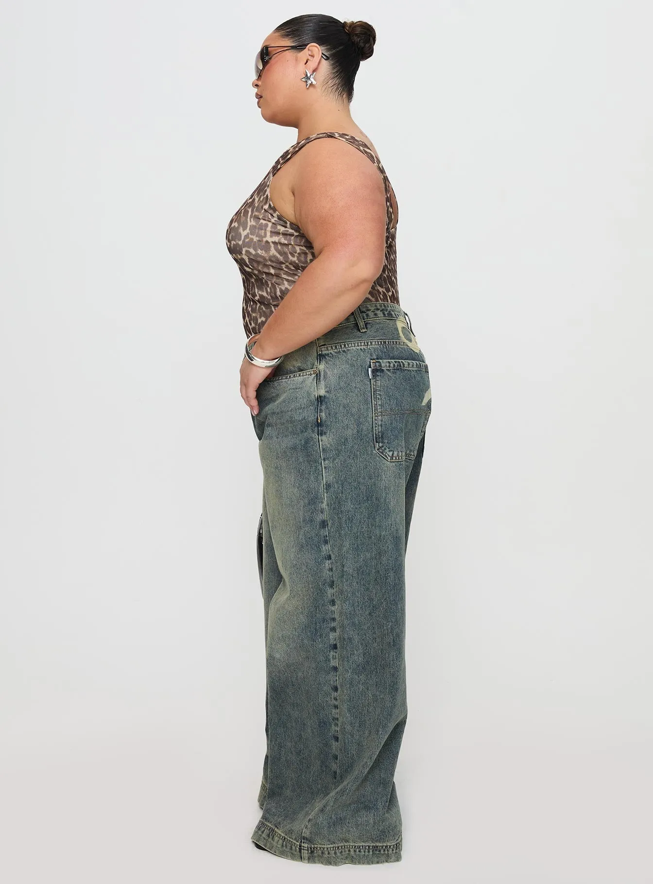 Ribbon Stamp Low Rise Wide Leg Jeans Antique Wash Curve sold by Princess Polly product image thumbnail 4