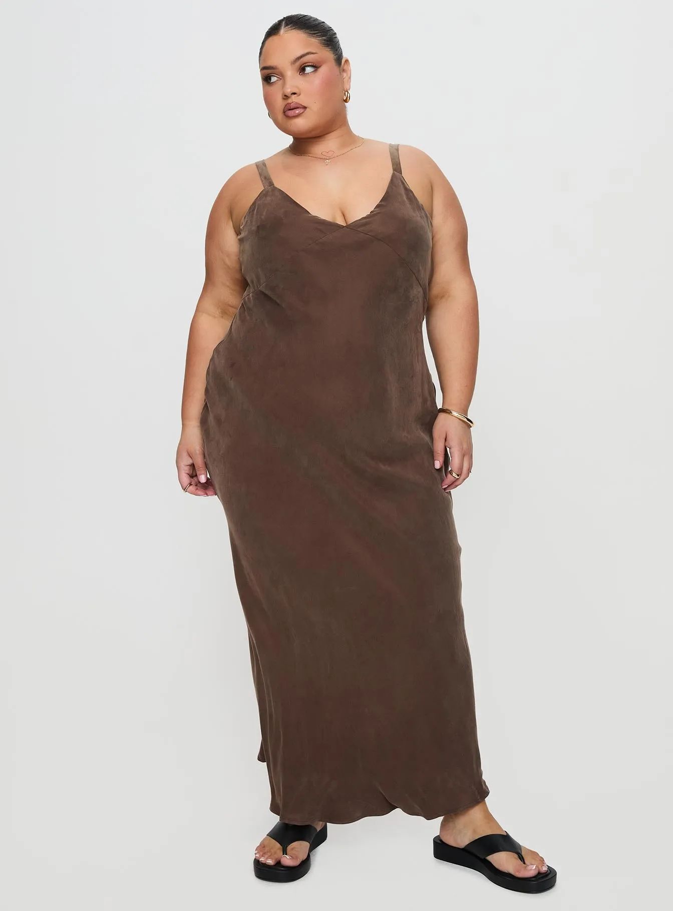 Laurette Maxi Dress Brown Curve sold by Princess Polly product image thumbnail 3