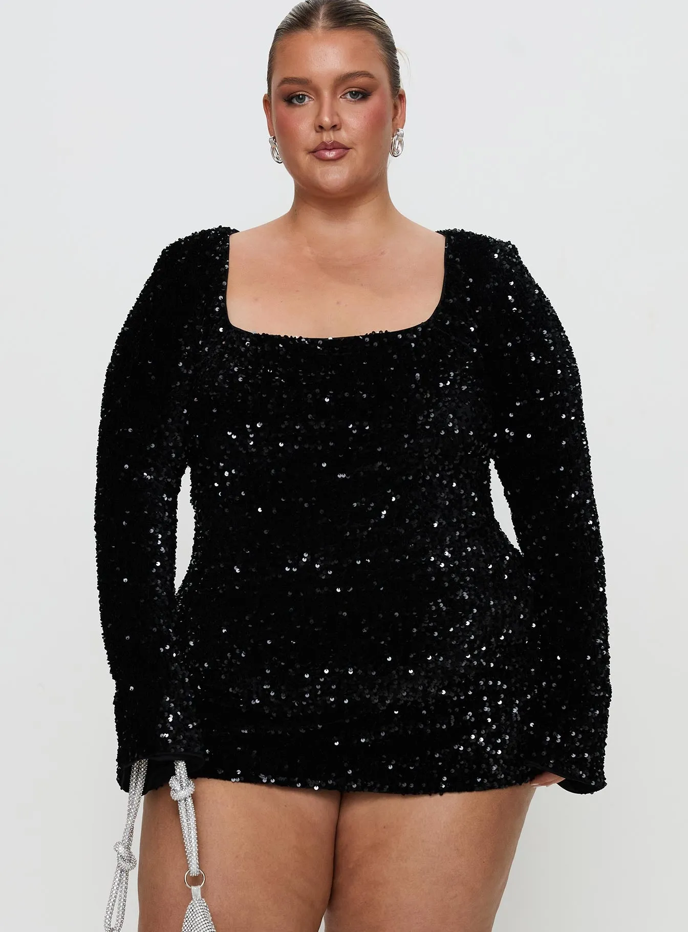 Vinelle Long Sleeve Mini Dress Black Curve sold by Princess Polly product image thumbnail 2