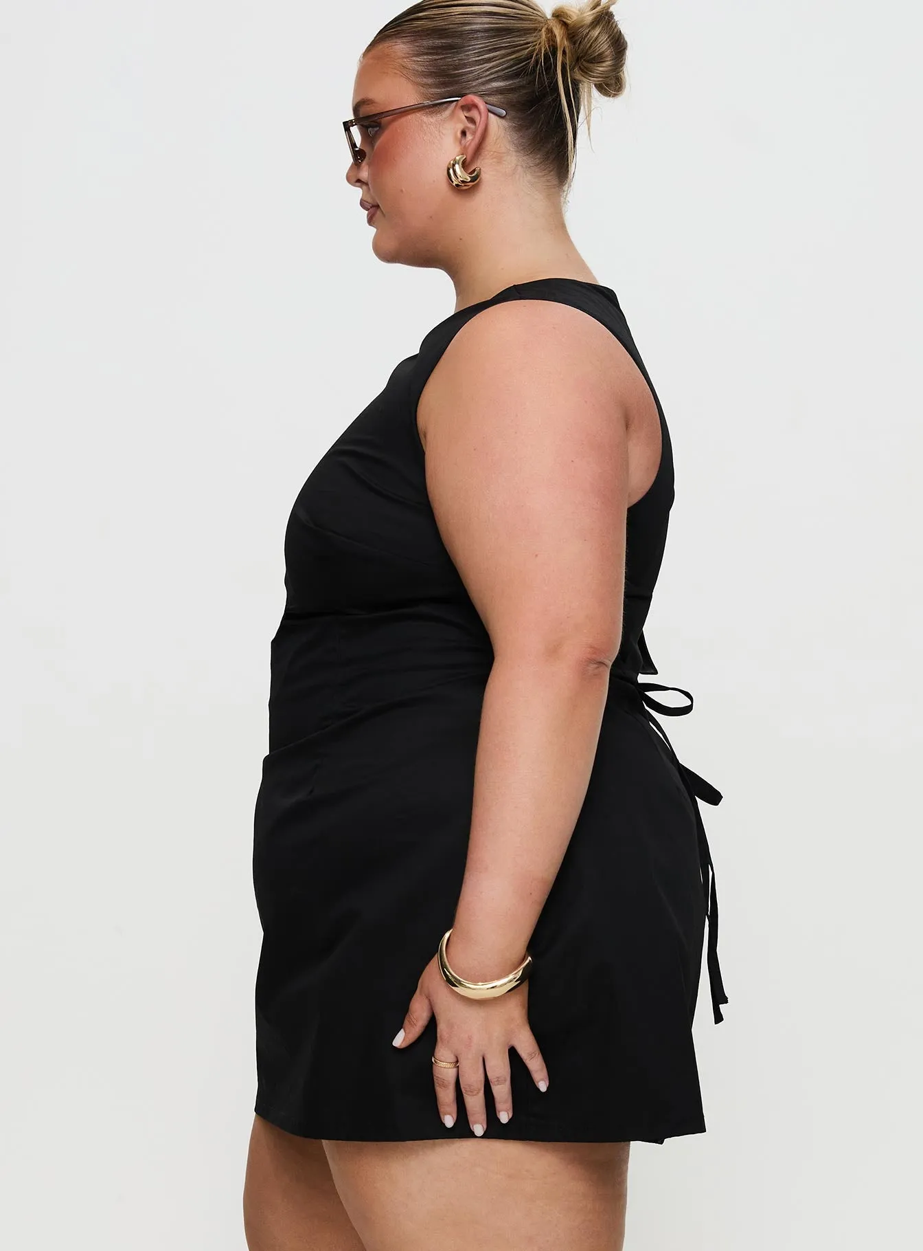 Yumiko Romper Black Curve sold by Princess Polly product image thumbnail 4