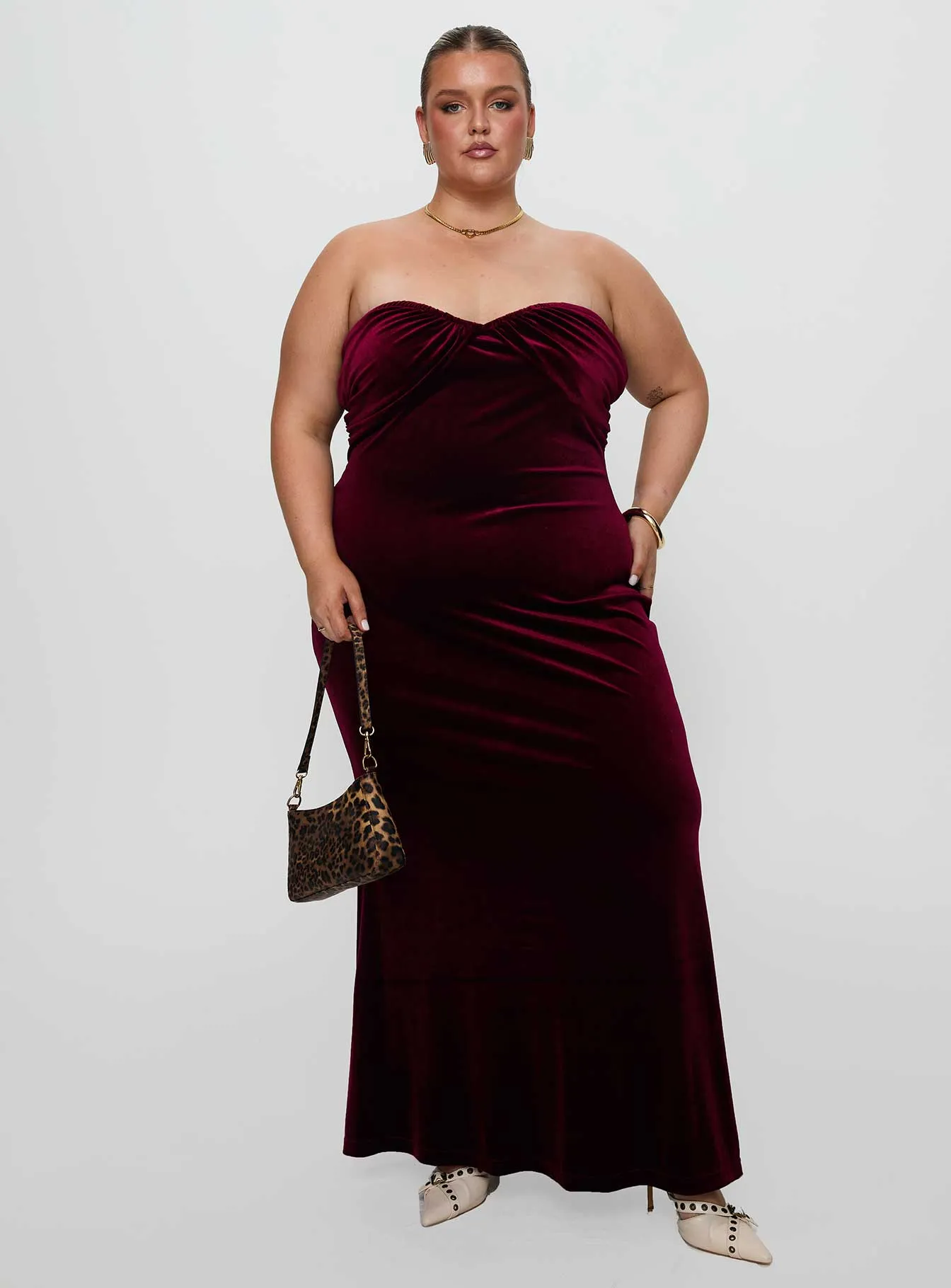 Irena Strapless Maxi Dress Burgundy Curve sold by Princess Polly product image thumbnail 2