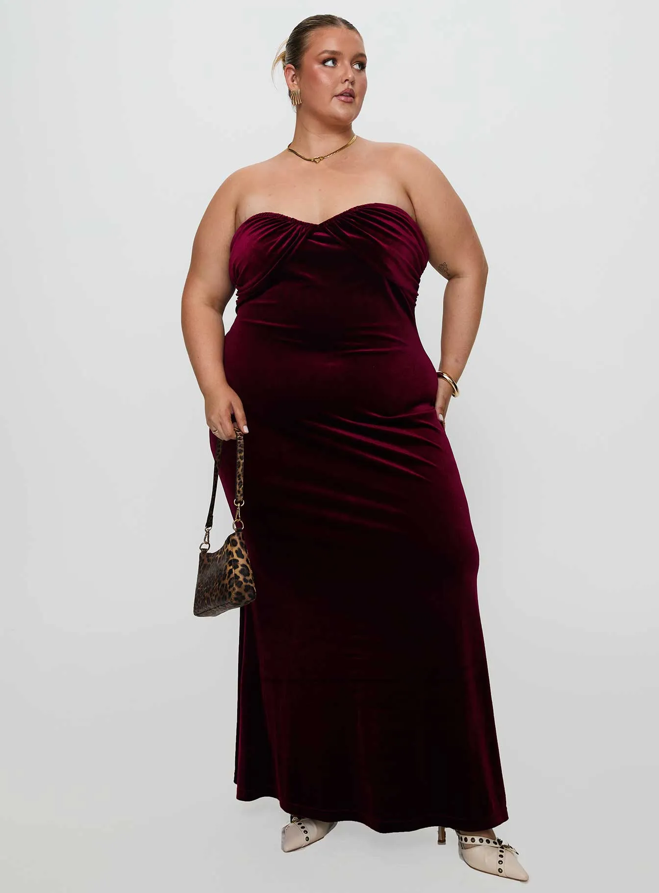 Irena Strapless Maxi Dress Burgundy Curve sold by Princess Polly product image thumbnail 3