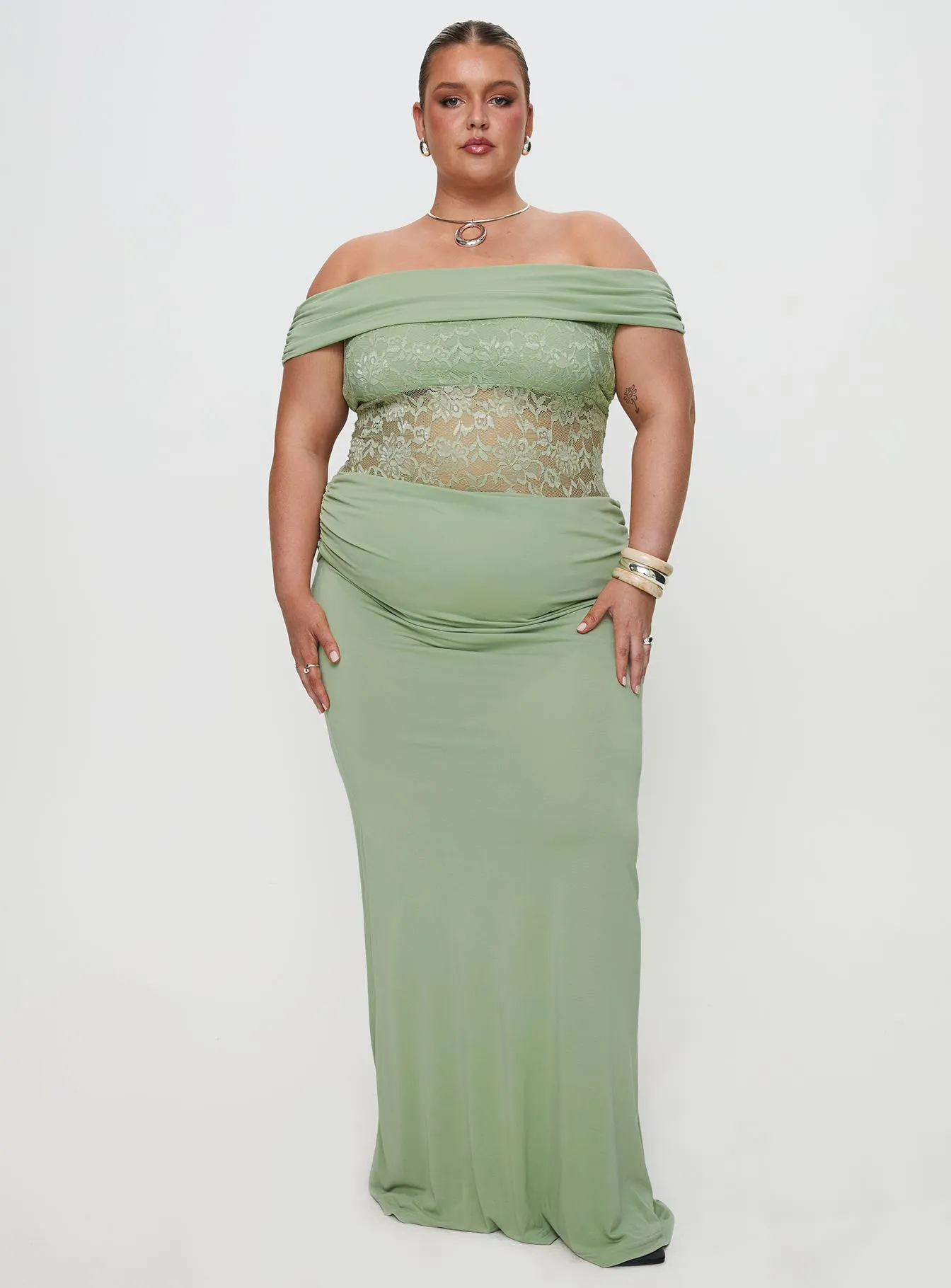 Gwendolen Off The Shoulder Maxi Dress Green Curve sold by Princess Polly product image thumbnail 2