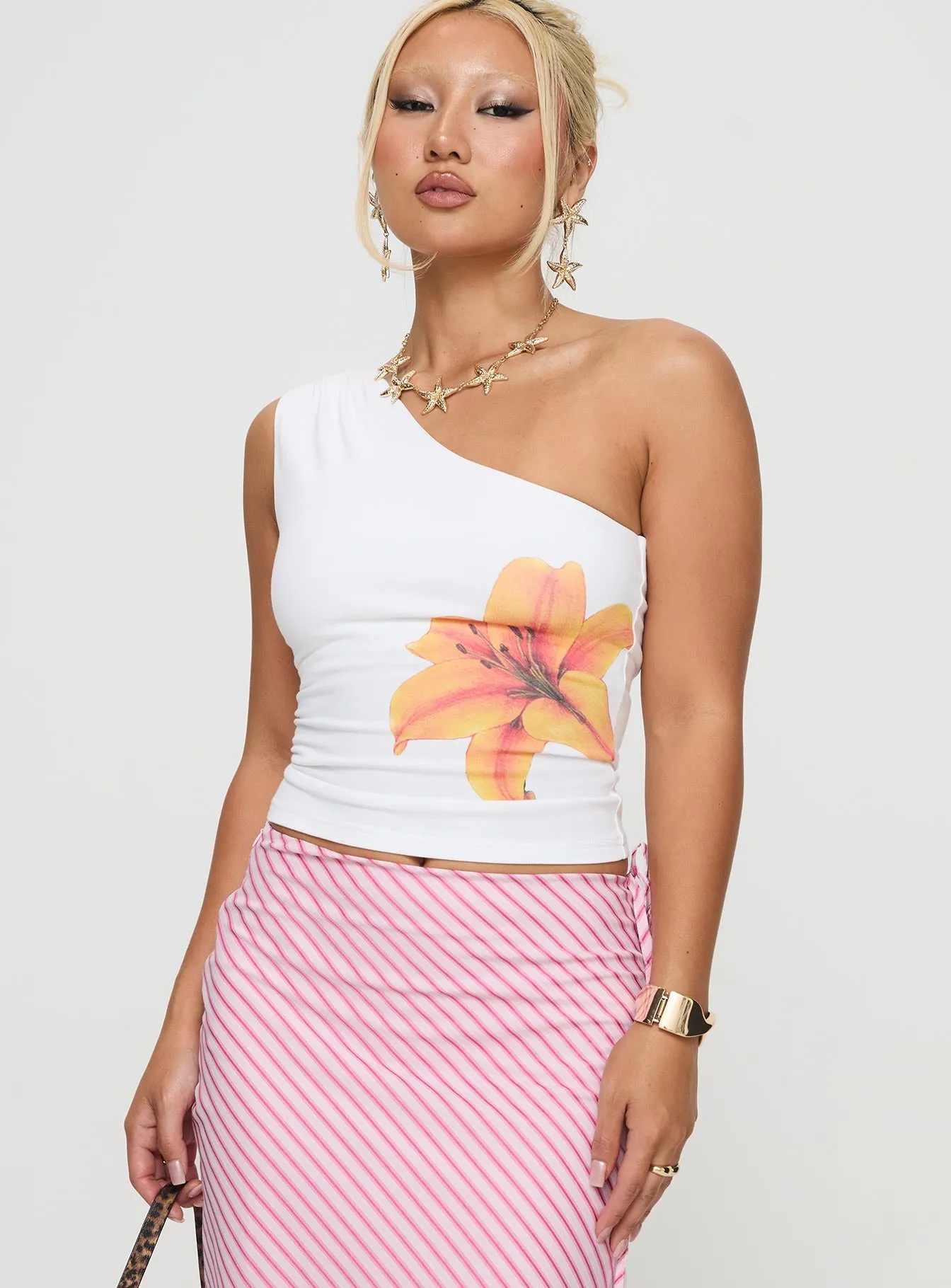 Huxlee One Shoulder Top White Floral sold by Princess Polly product image thumbnail 2
