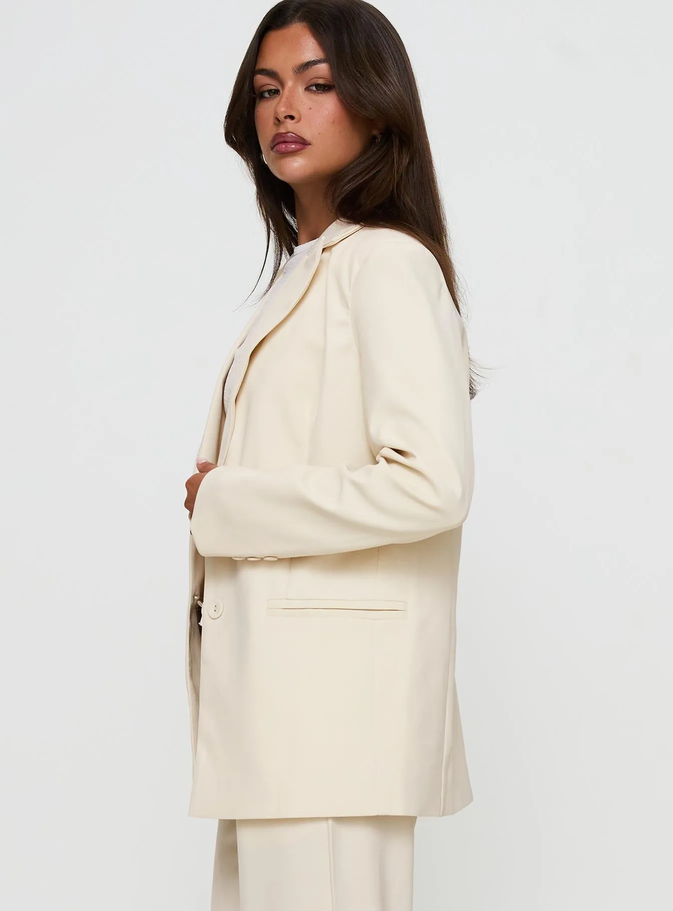 Crowd Pleaser Oversized Blazer Cream sold by Princess Polly product image thumbnail 4