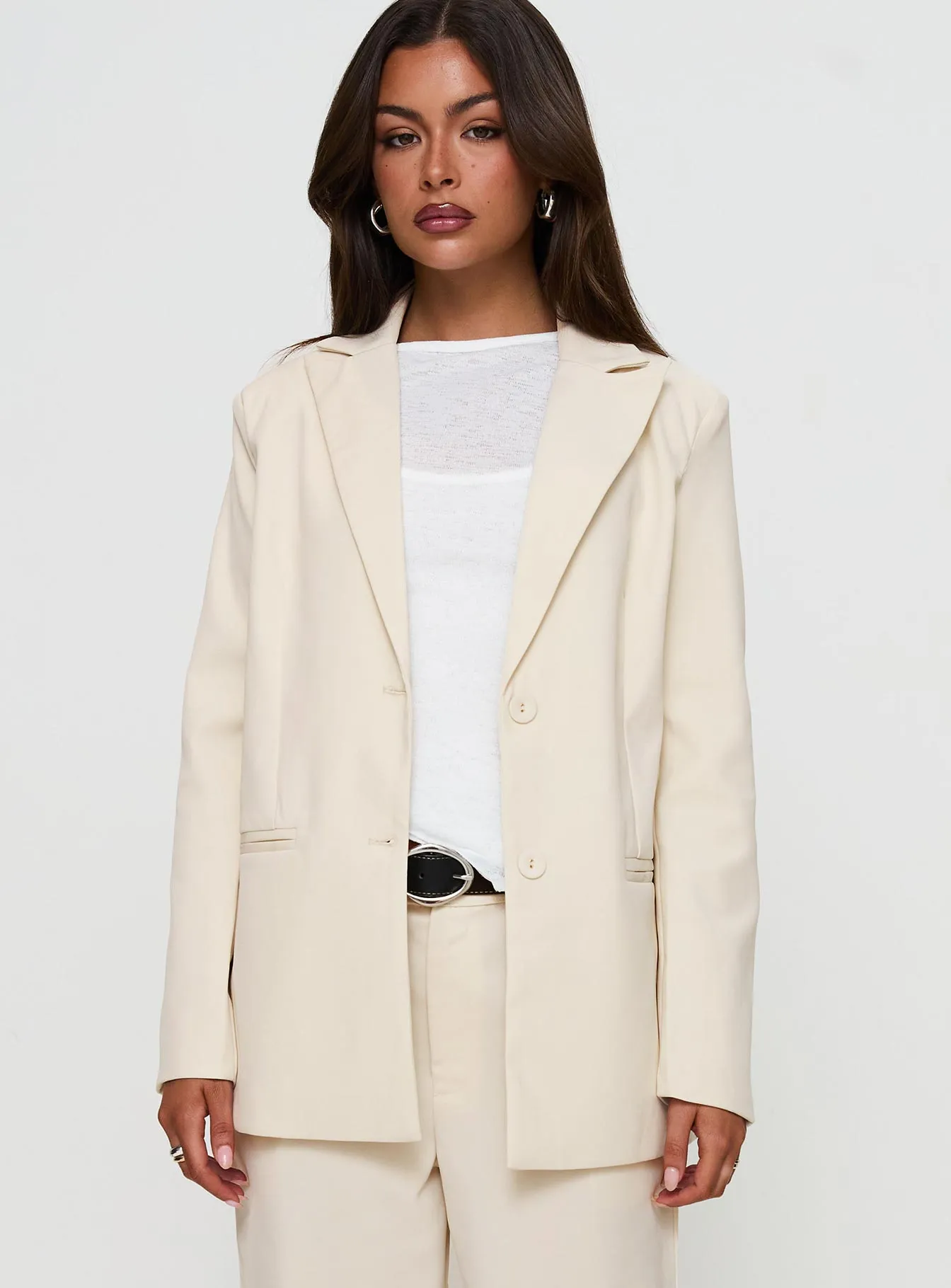 Crowd Pleaser Oversized Blazer Cream sold by Princess Polly product image thumbnail 2