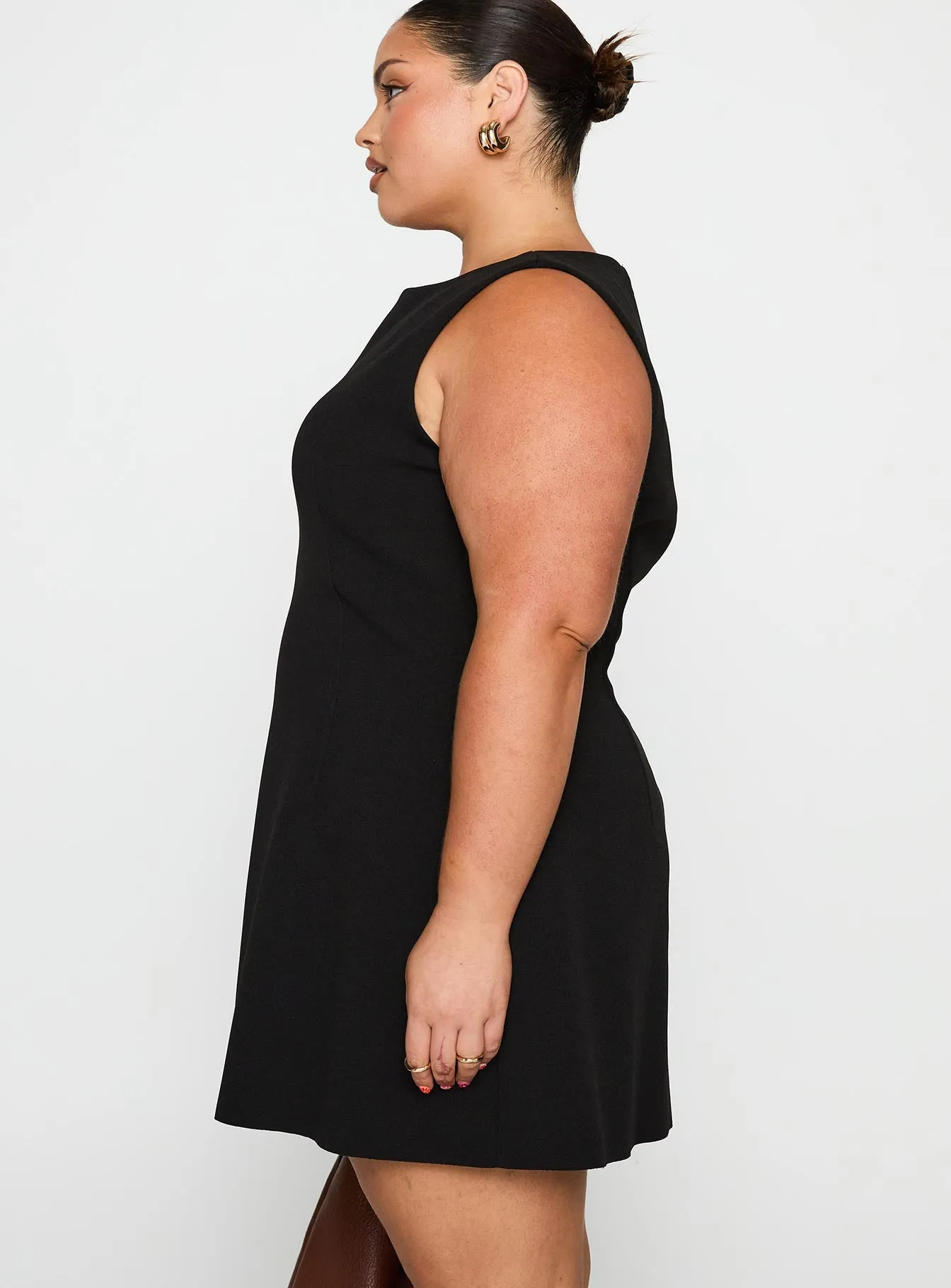 Anse Mini Dress Black Curve sold by Princess Polly product image thumbnail 4