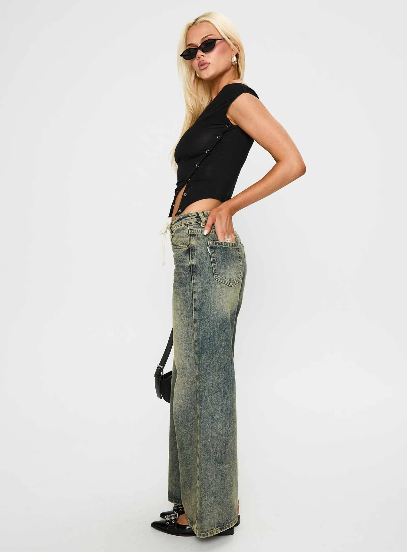 Mellowed Out Low Rise Straight Leg Jeans Antique Wash sold by Princess Polly product image thumbnail 4