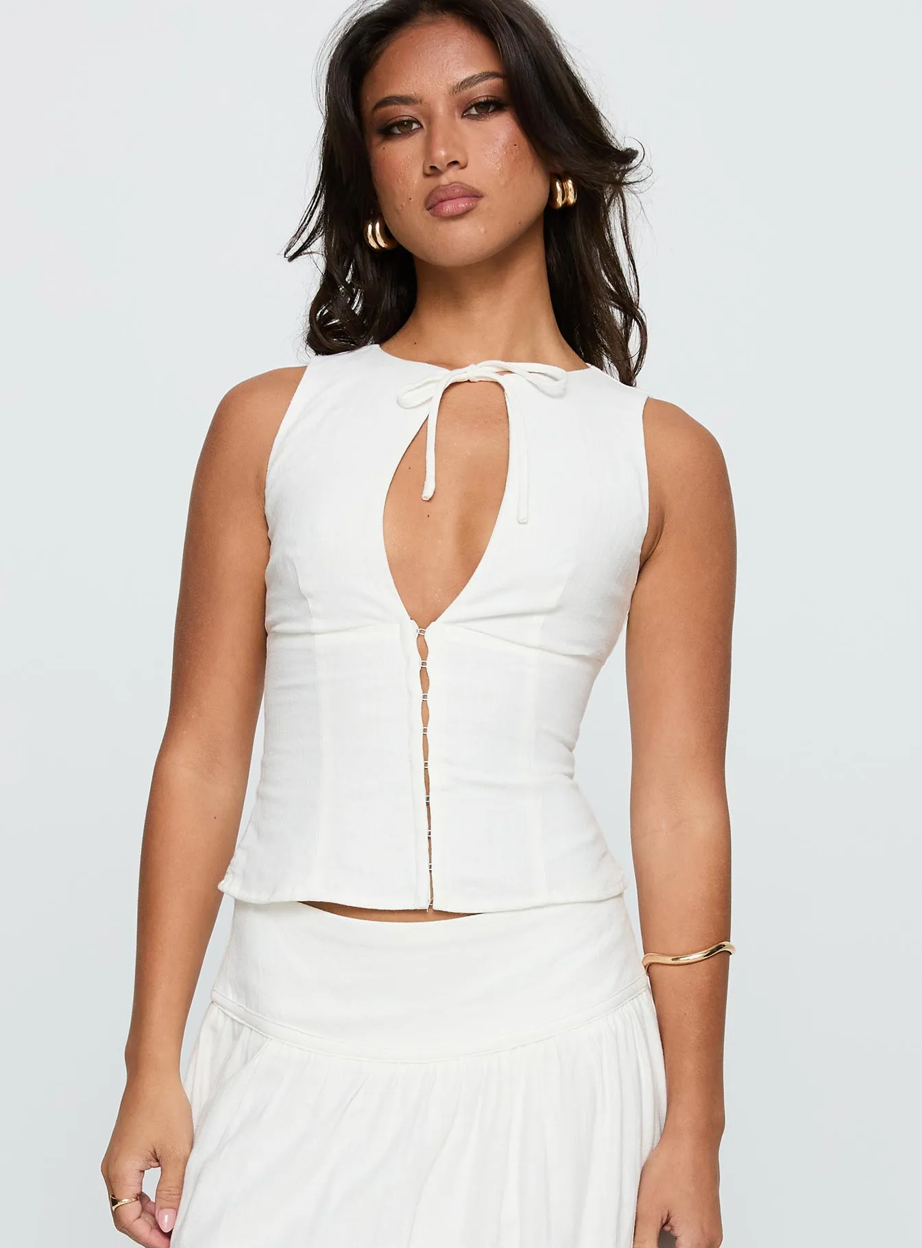 Alissea Keyhole Linen Blend Top White sold by Princess Polly product image thumbnail 2