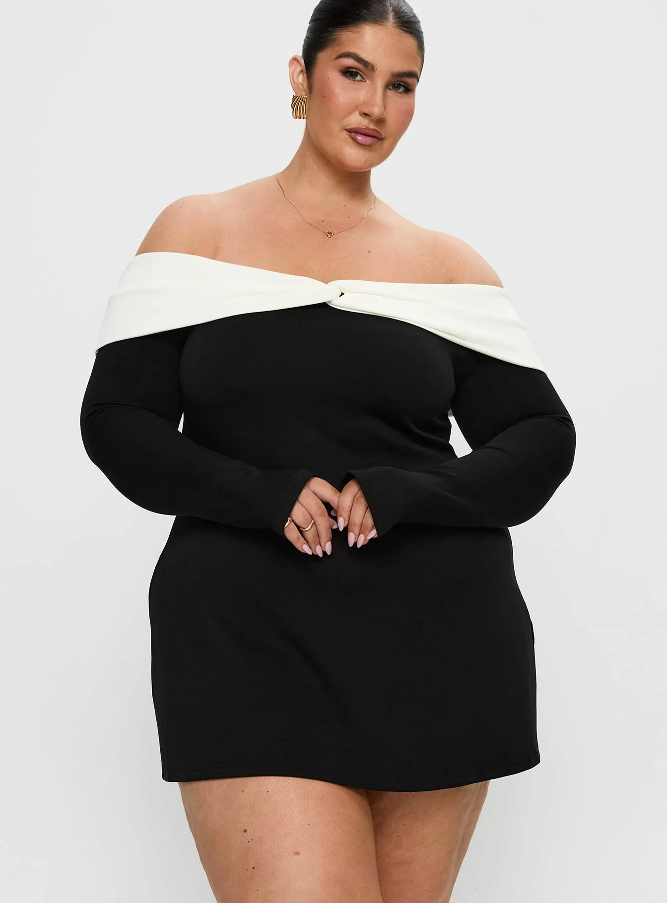 Distractions Off The Shoulder Mini Dress Multi Curve sold by Princess Polly product image thumbnail 2