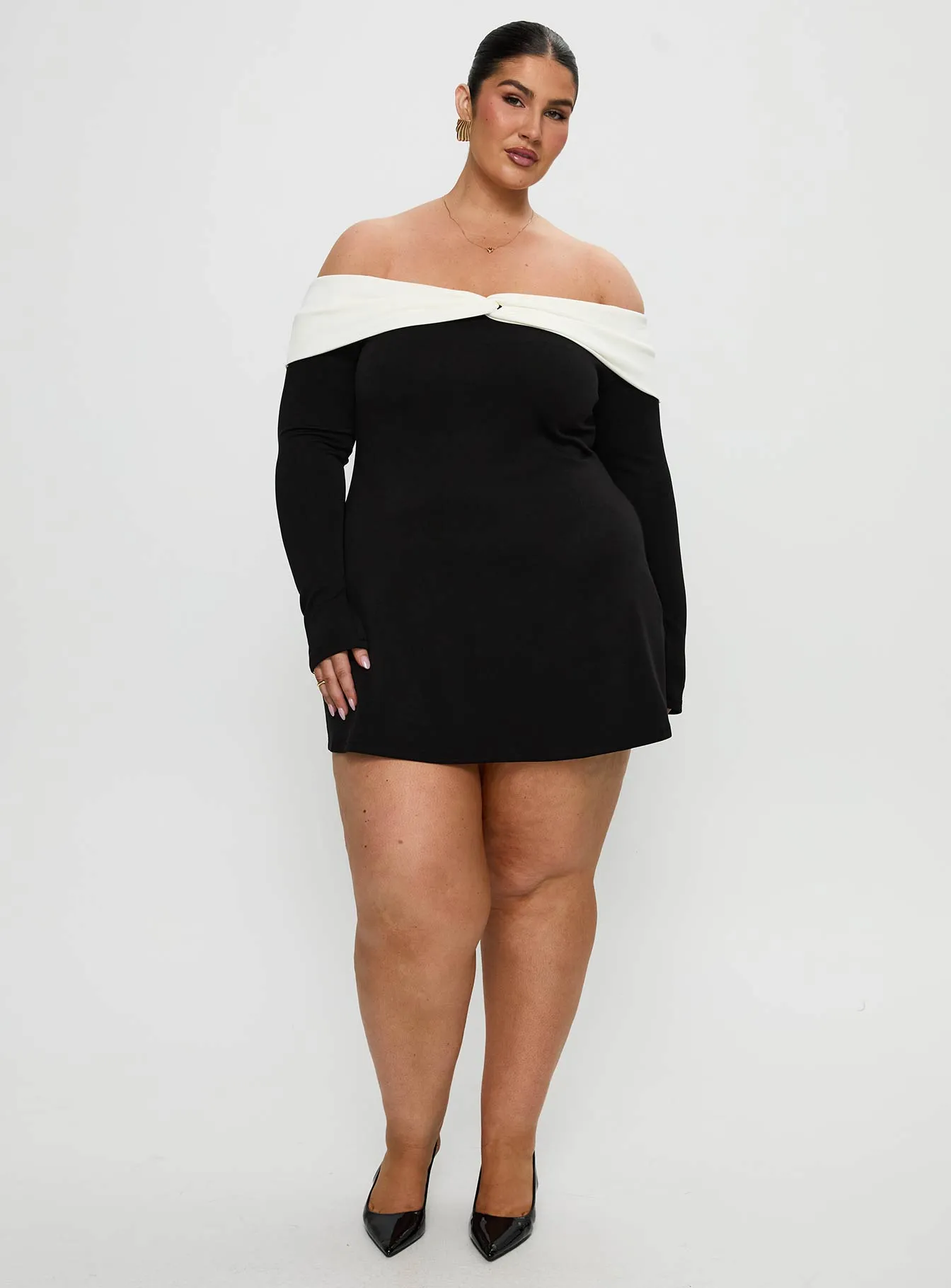 Distractions Off The Shoulder Mini Dress Multi Curve sold by Princess Polly product image thumbnail 3