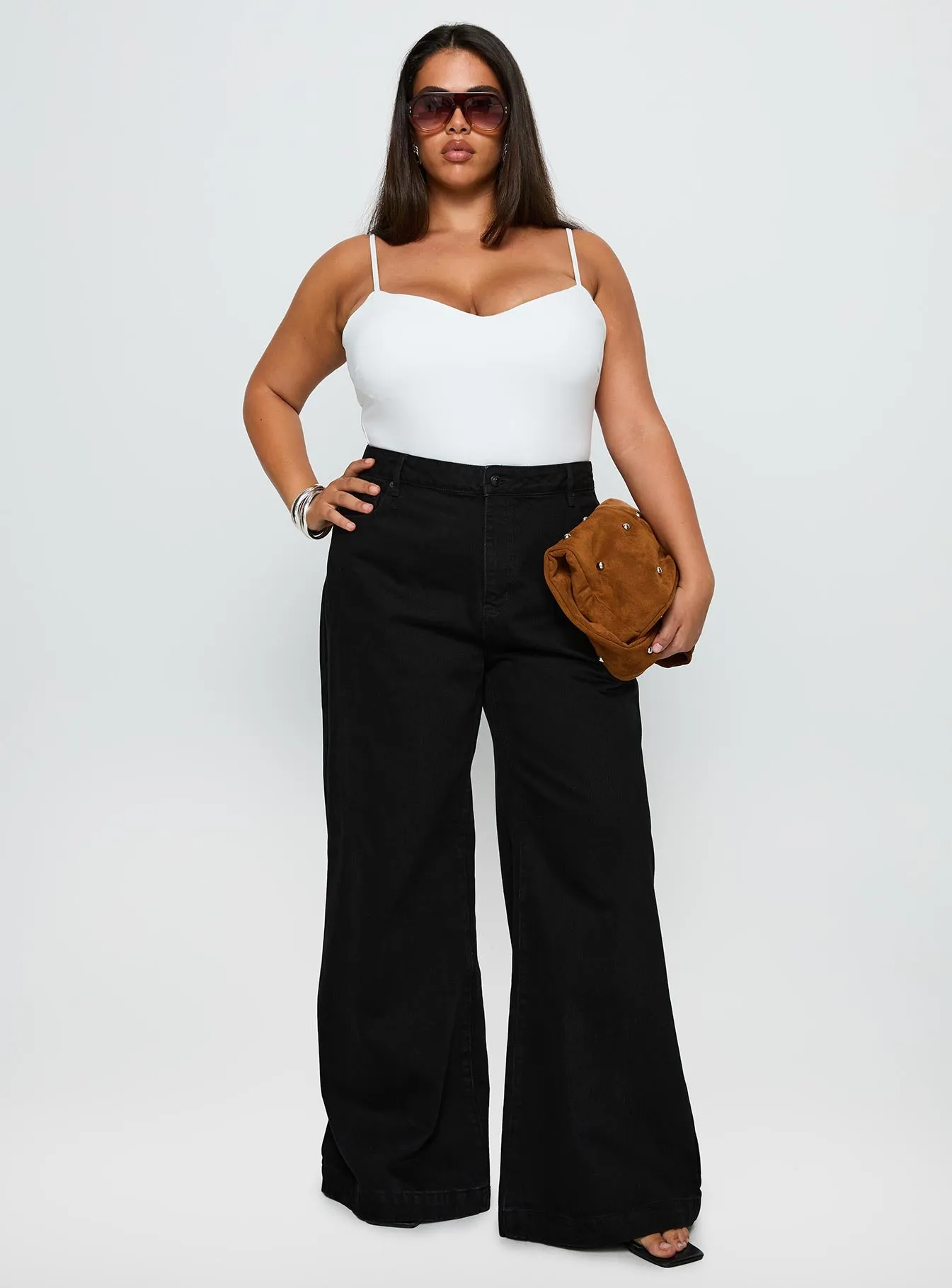 Goldie High Rise Wide Leg Jeans True Black Curve sold by Princess Polly product image thumbnail 3