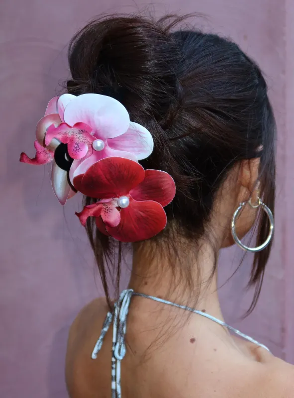 Calderra Orchid Hair Clips Pink sold by Princess Polly