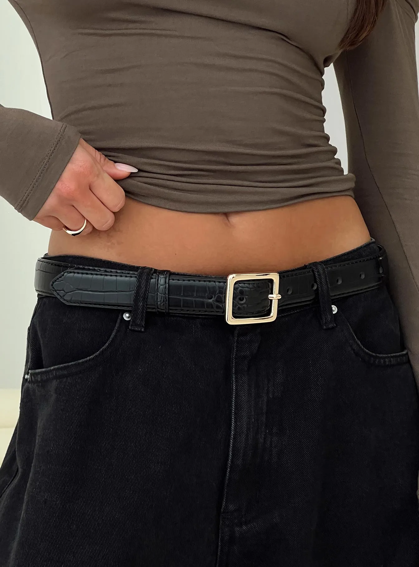 Dorien Belt Black / Gold sold by Princess Polly