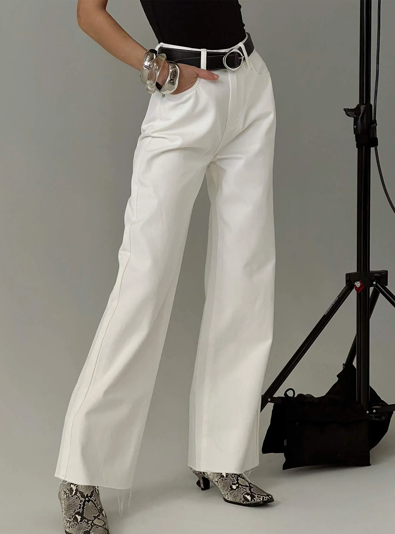 Henesey High Rise Straight Leg Jeans White Wash sold by Princess Polly