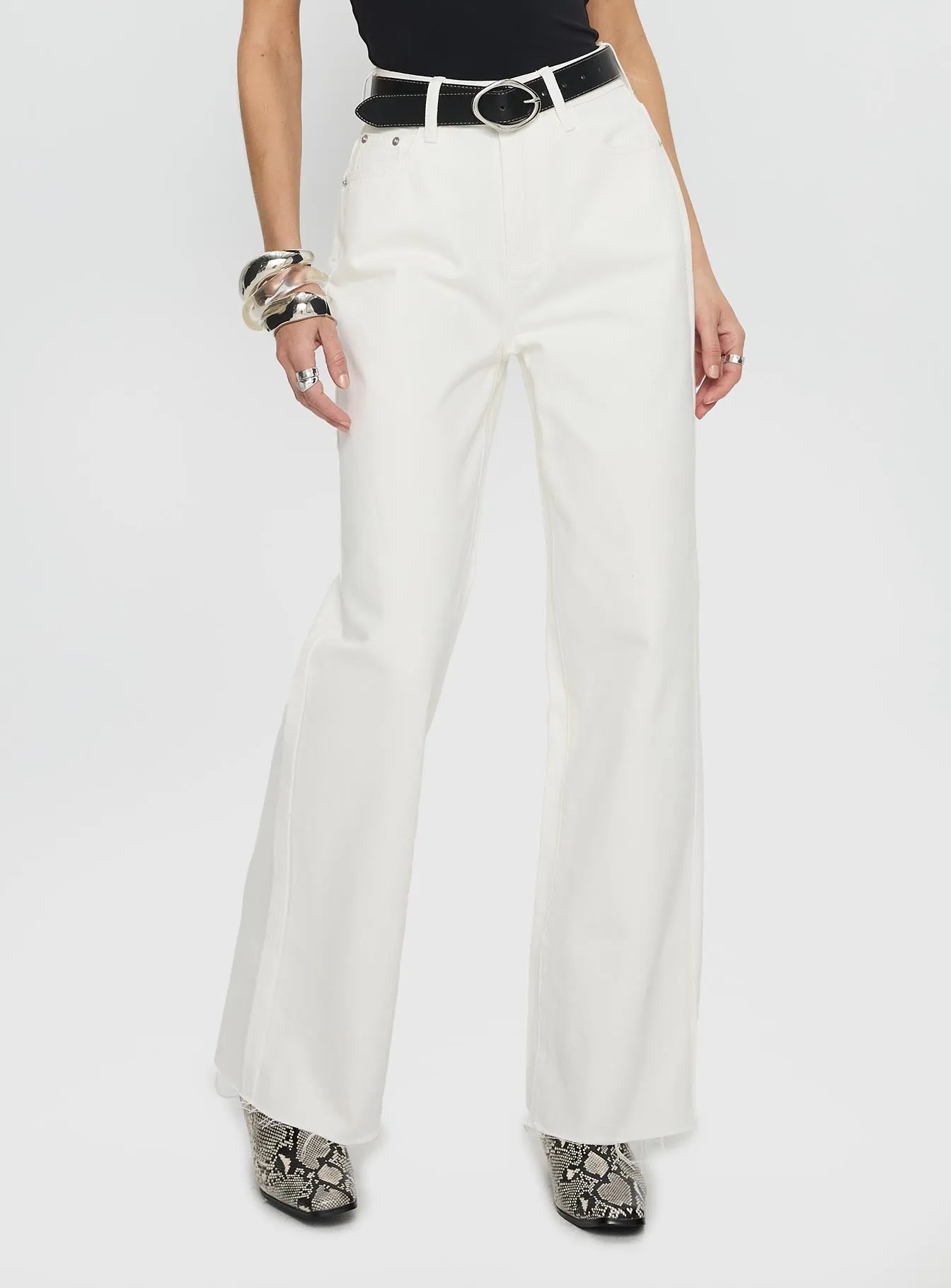 Henesey High Rise Straight Leg Jeans White Wash sold by Princess Polly product image thumbnail 2