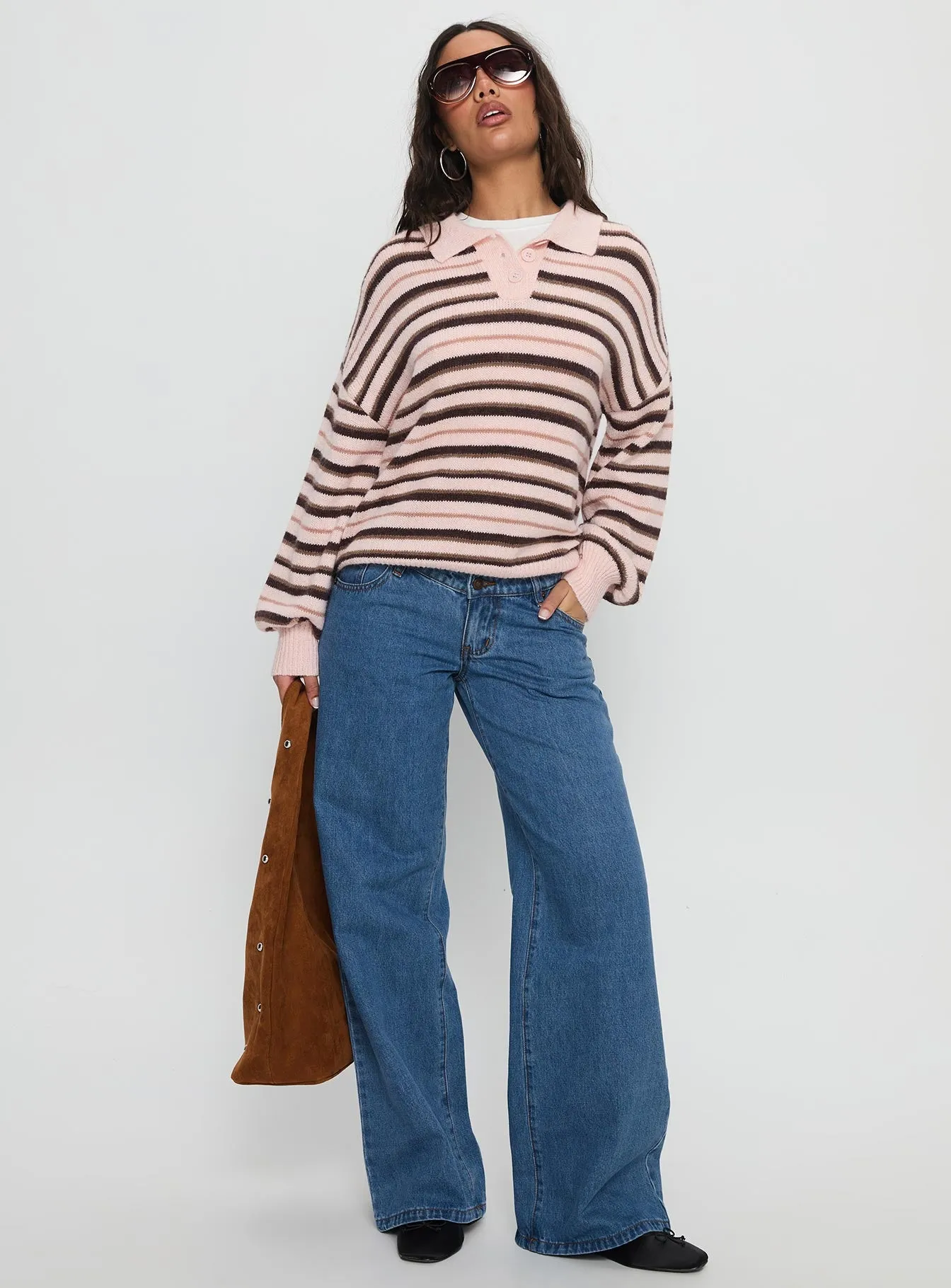 Highlands Low Rise Wide Leg Jeans Mid Blue Wash sold by Princess Polly product image thumbnail 3