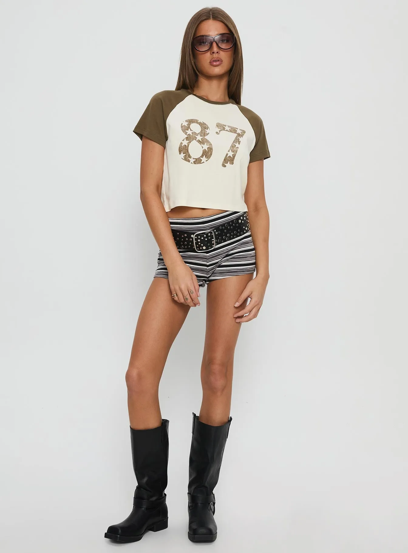 87 Classic Graphic Top White / Green sold by Princess Polly product image thumbnail 3