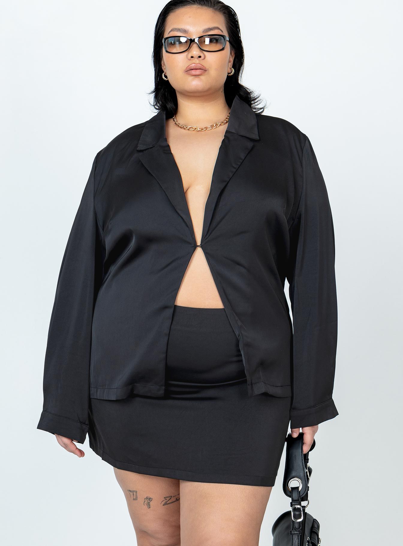 Eileen Set Black Curve sold by Princess Polly product image thumbnail 2