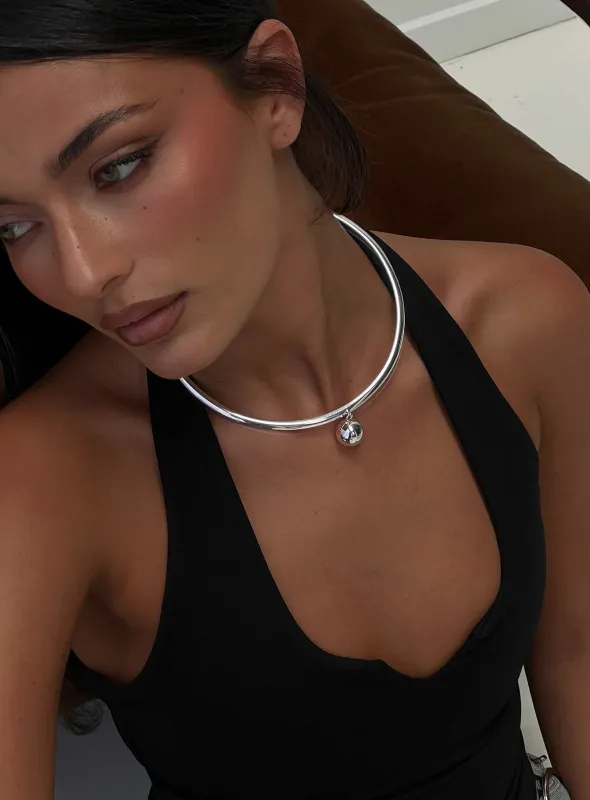 Lisbeth Pendant Necklace Silver sold by Princess Polly