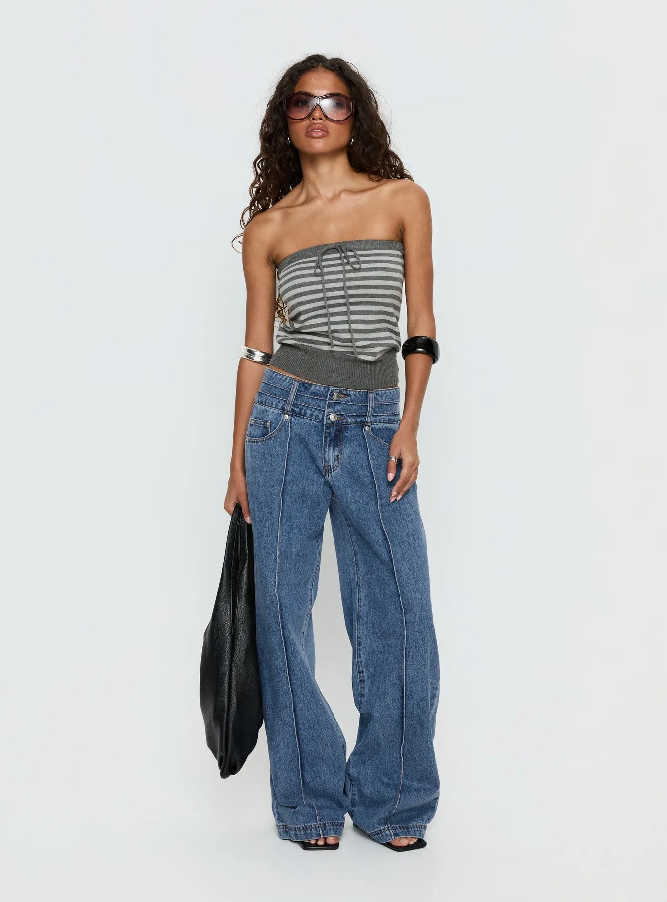 Hannalee Low Rise Wide Leg Jeans Mid Blue Wash sold by Princess Polly product image thumbnail 3